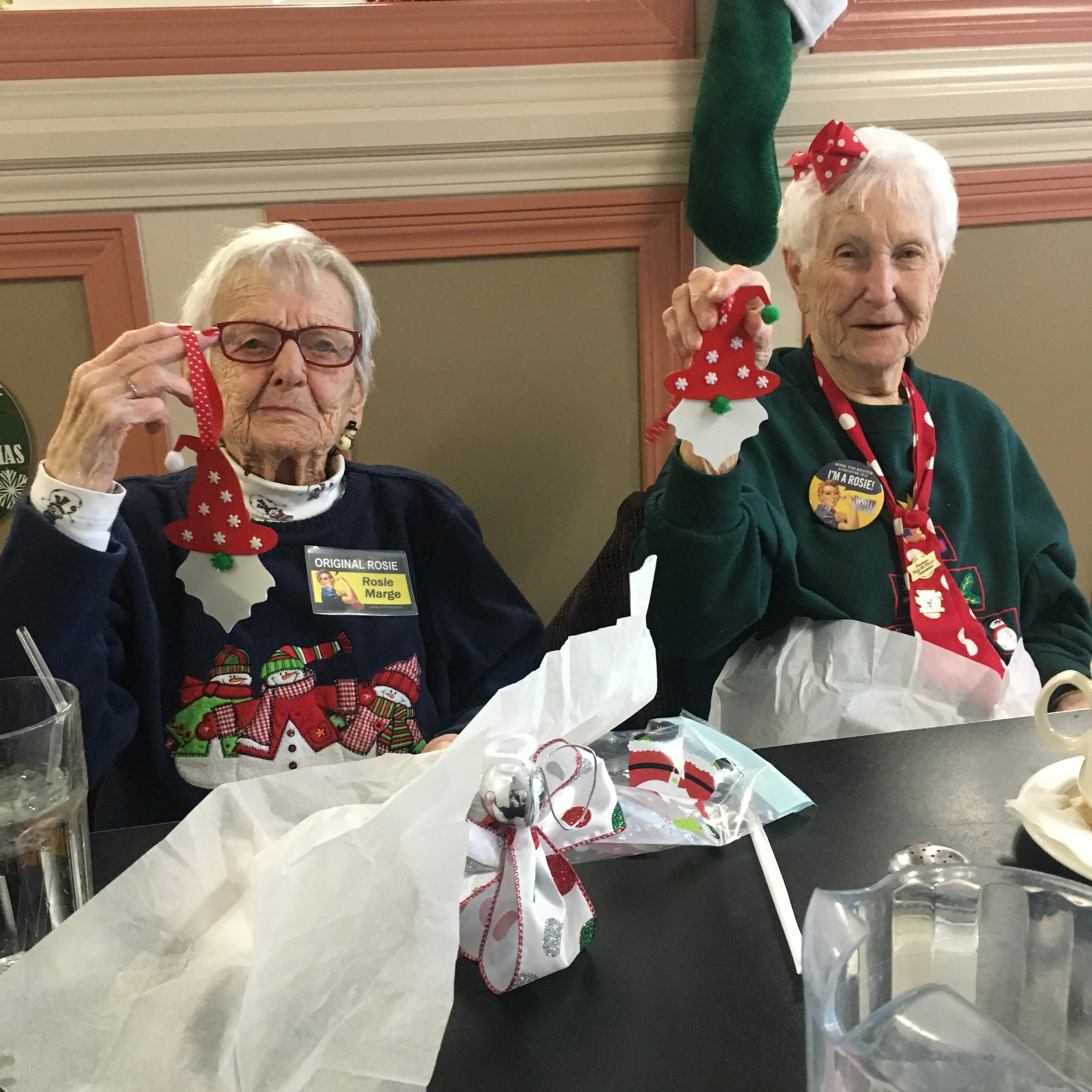 marge-helen-ornaments.JPG