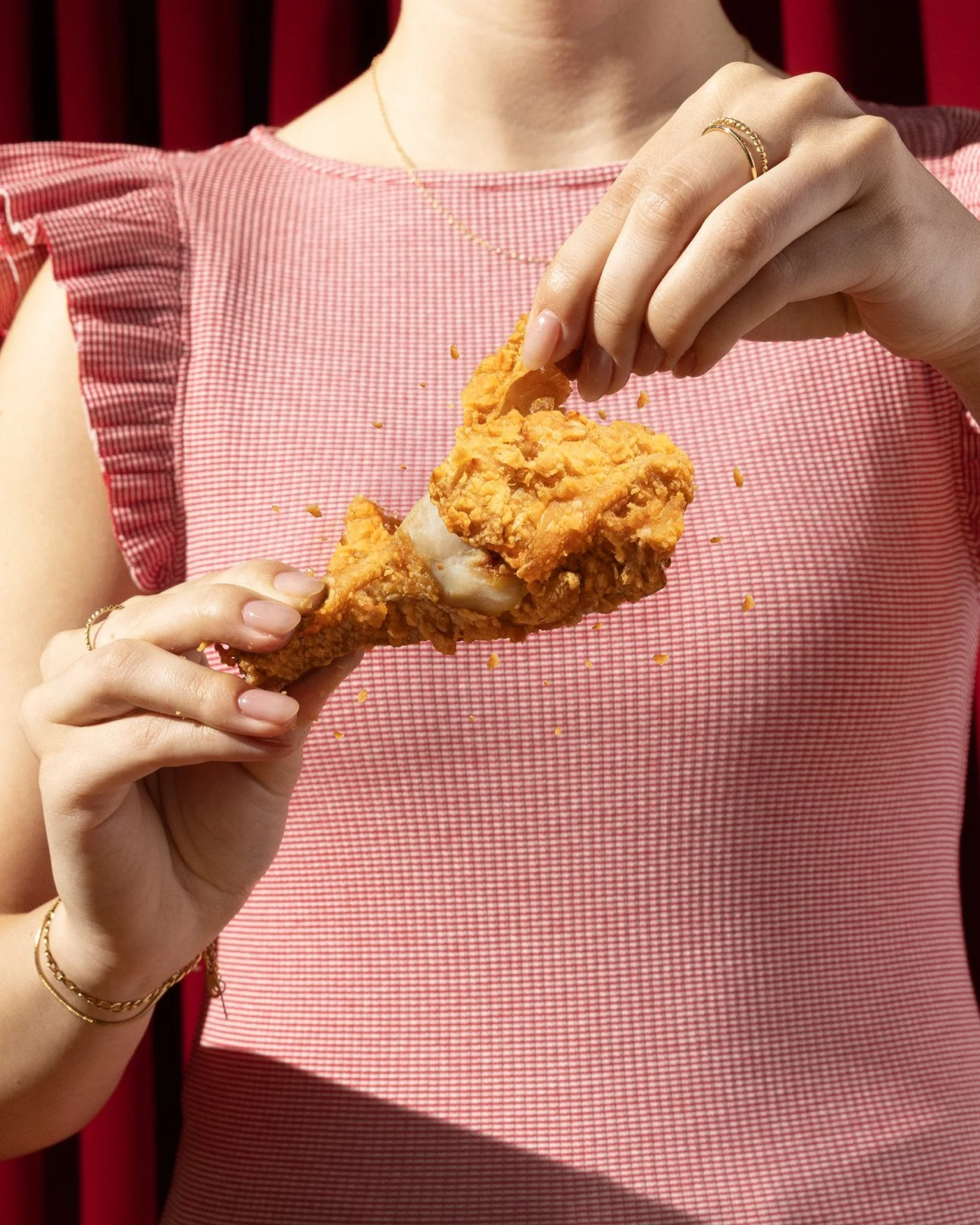 Jollibee_ChickenJoy_EricaAllen_CrispyShot1_0327 copy_R3.jpg