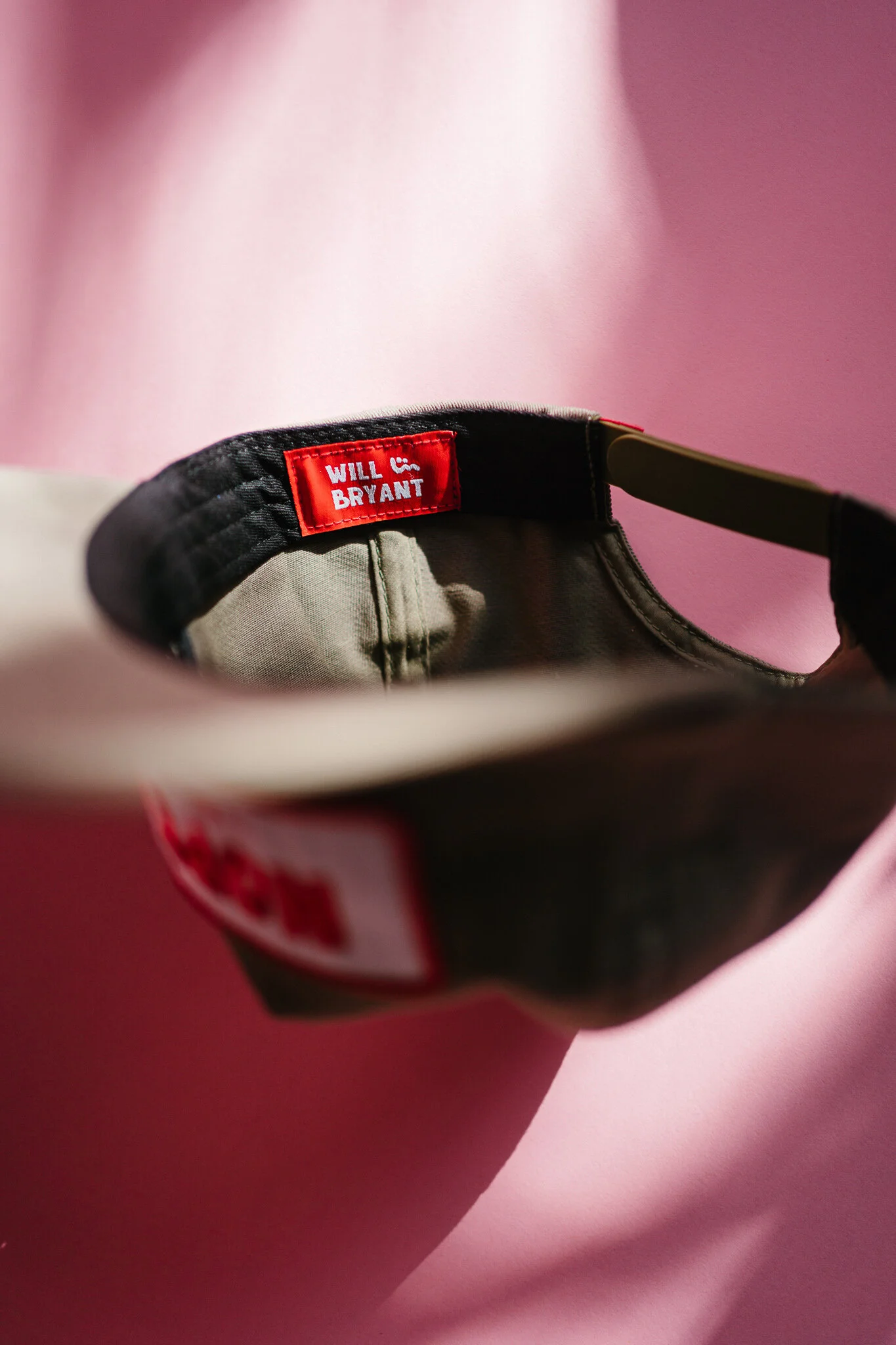 DCC1B1EB-8023-465E-94DF-AF59665D0778