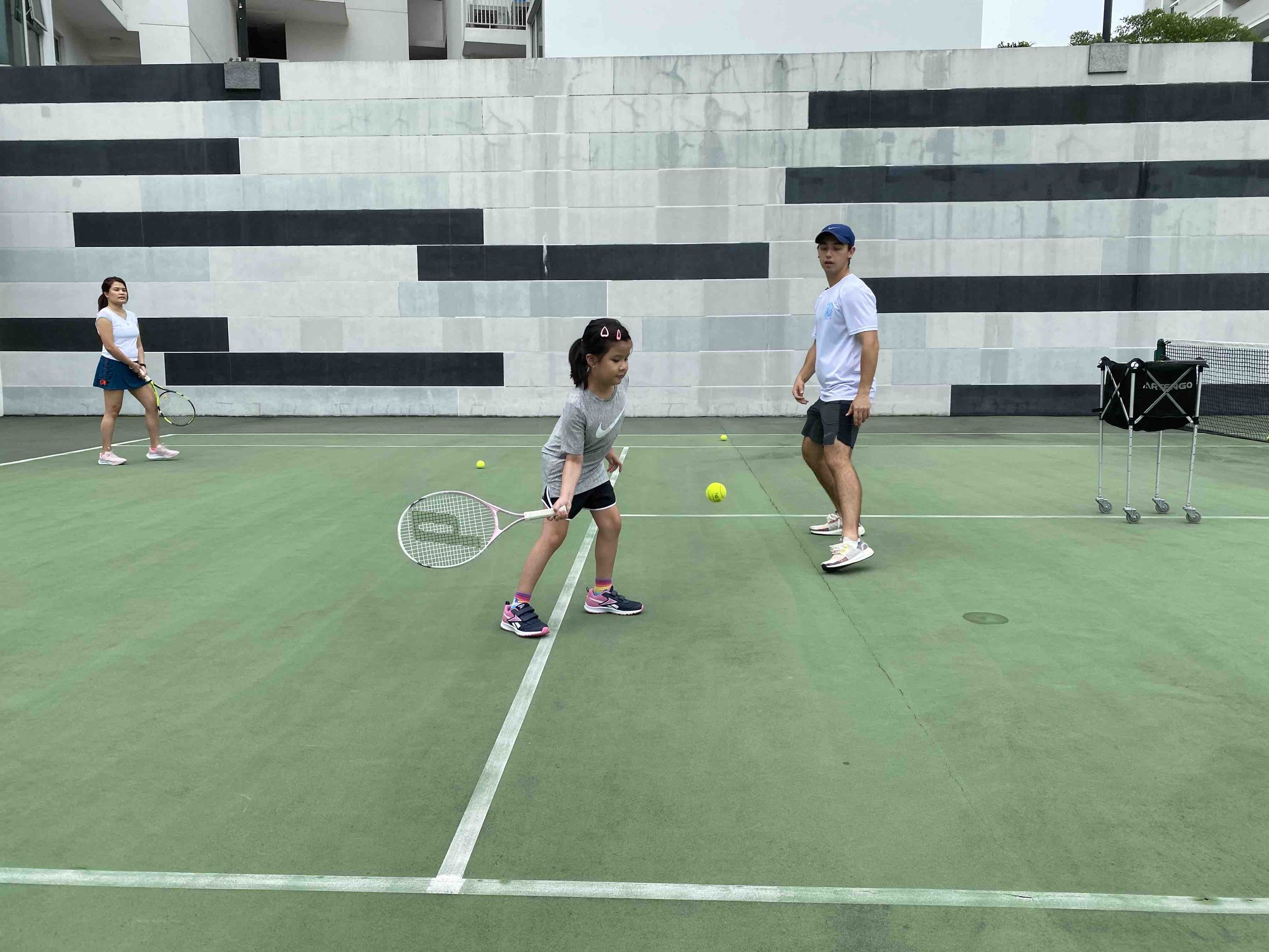 Tennis-Lessons-Singapore-Family.jpg
