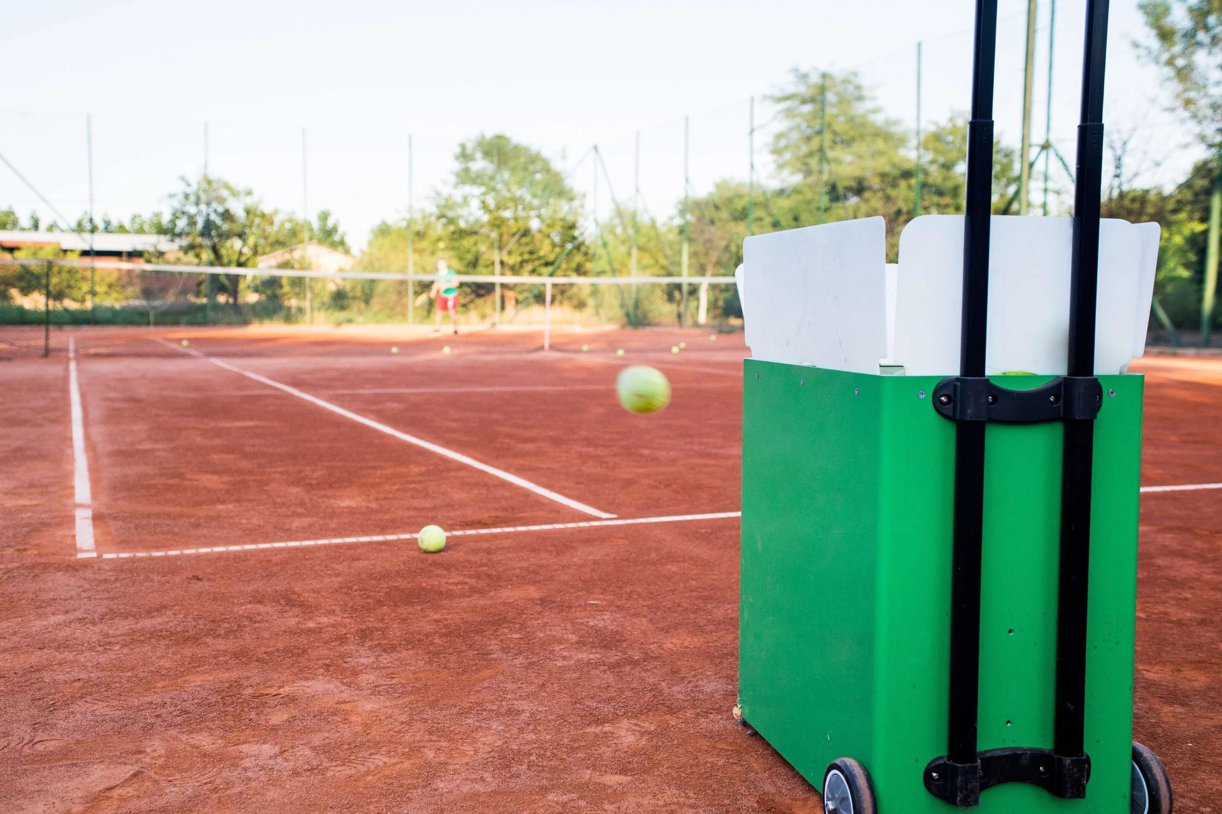 A Detailed Guide To Buying A Tennis Ball Machine