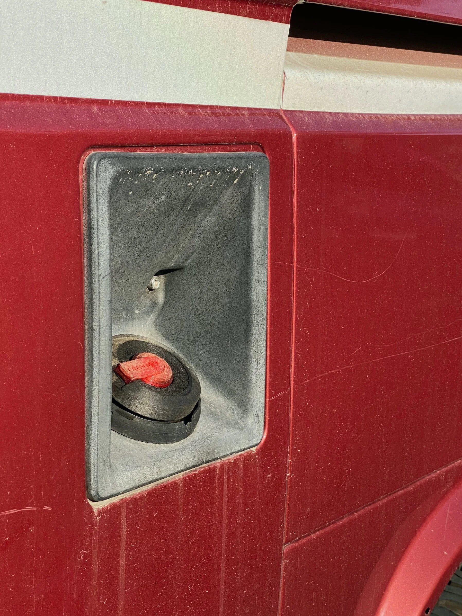 Syncro Gas Cap housing