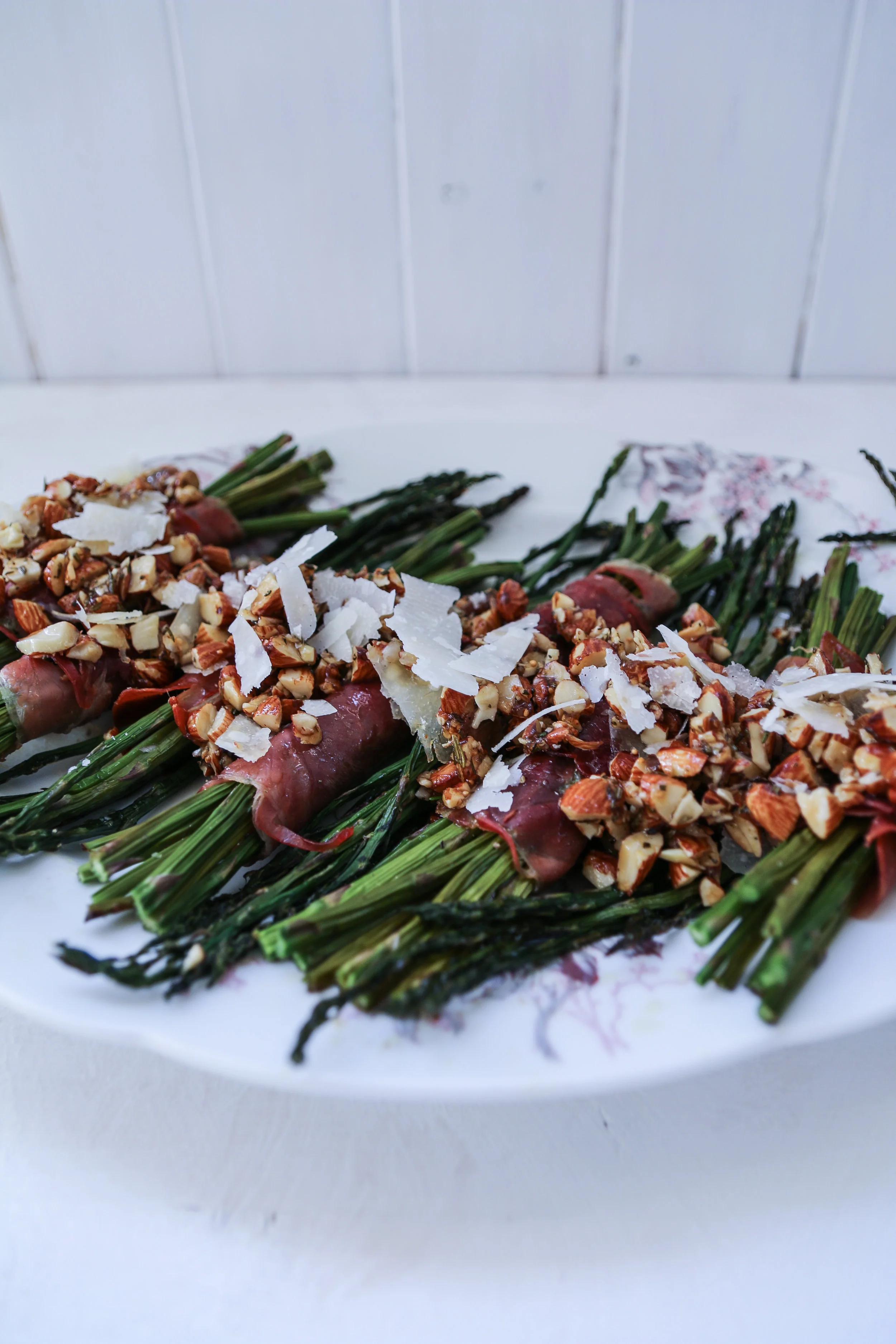 asparagus with prosciutto-6.jpg
