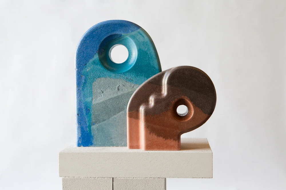 The Kiss (2018) Cement | 490 x 220 x 530