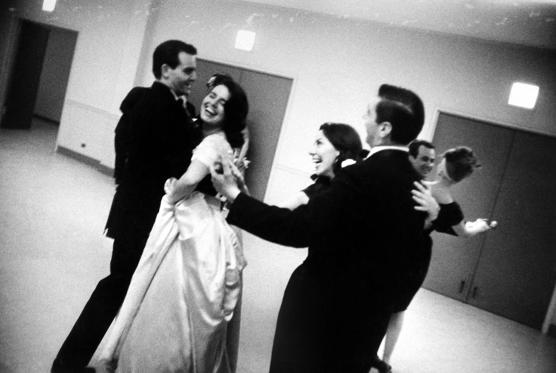 Garry Winogrand - The Wedding Part, 1962 - 8.jpeg