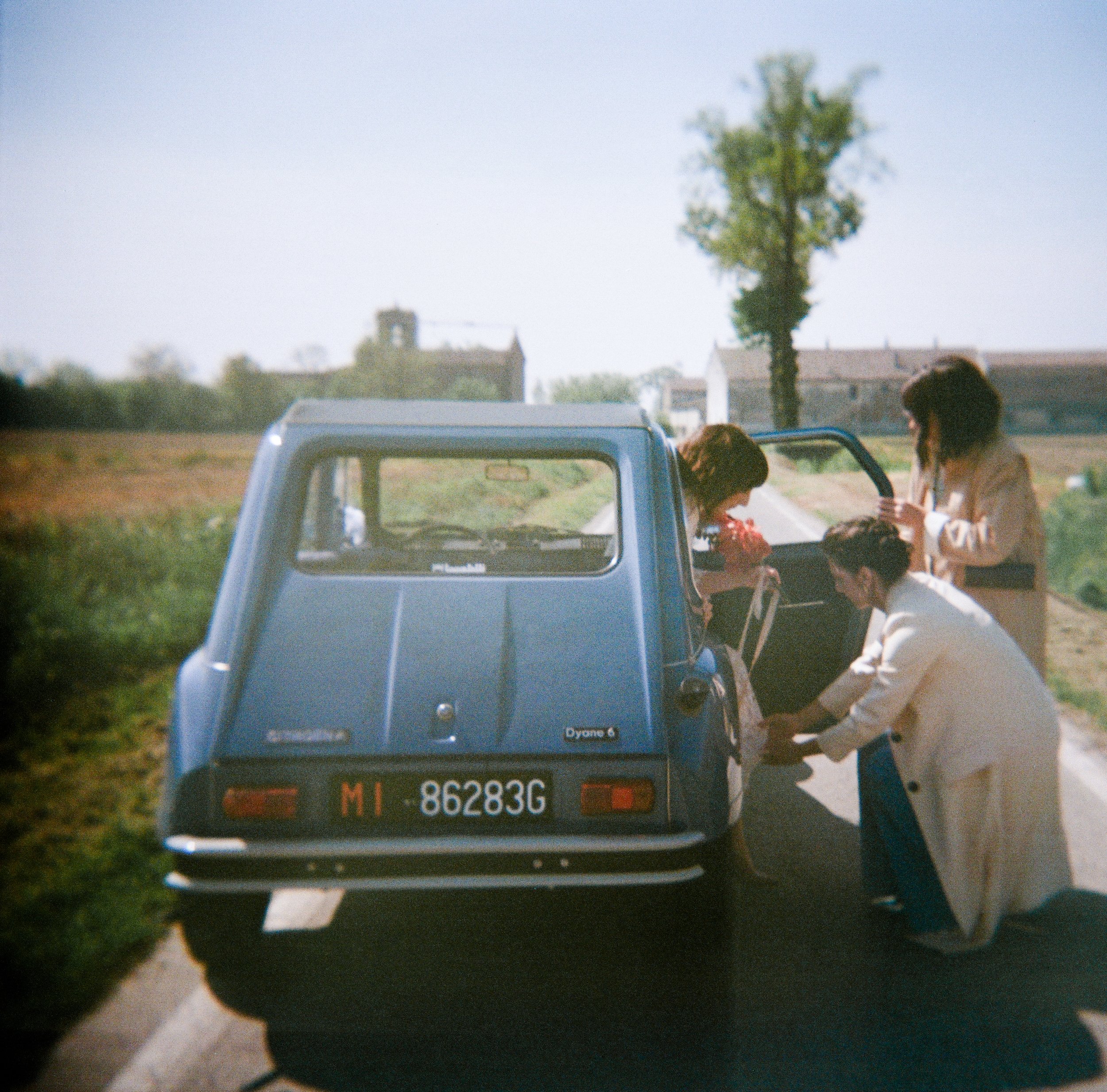 Olya Vysotskaya_artistic  film wedding photographer_075.jpg