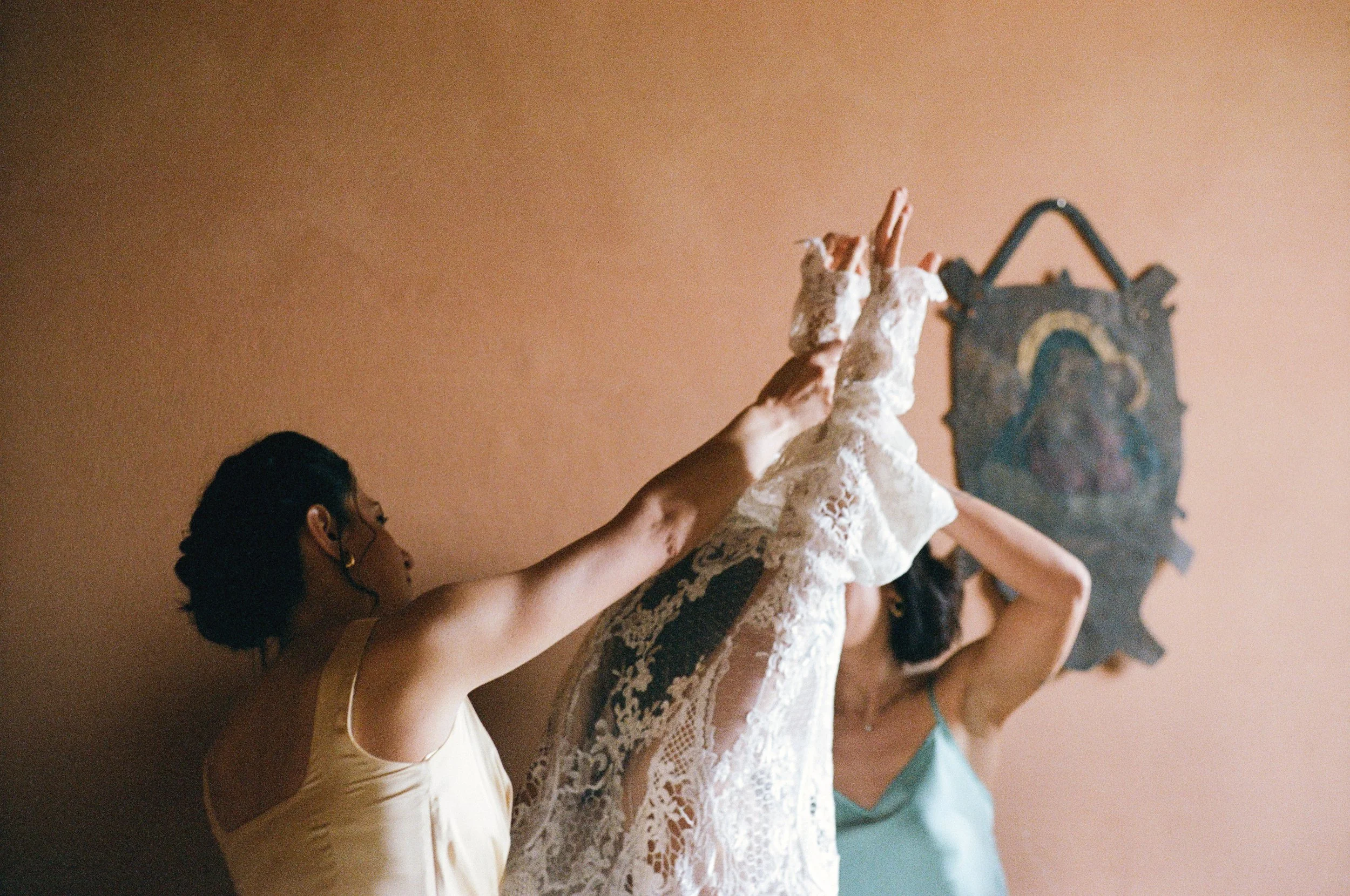 Olya Vysotskaya_artistic  film wedding photographer_084.jpg