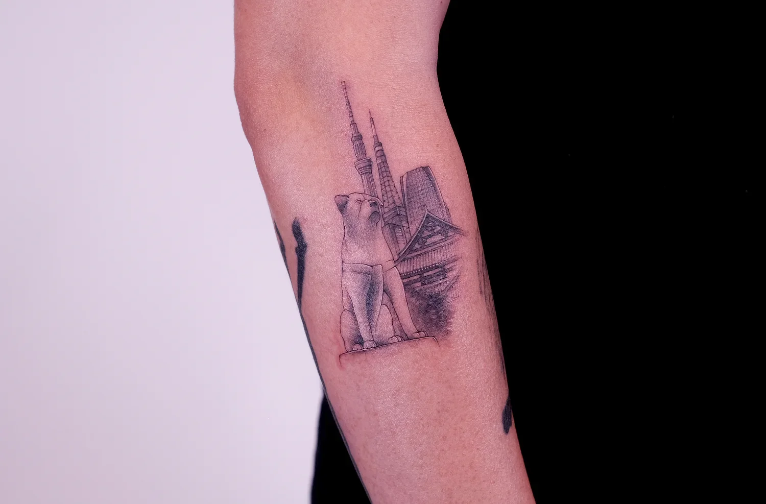 fineline-tattoo-hachiko1.webp