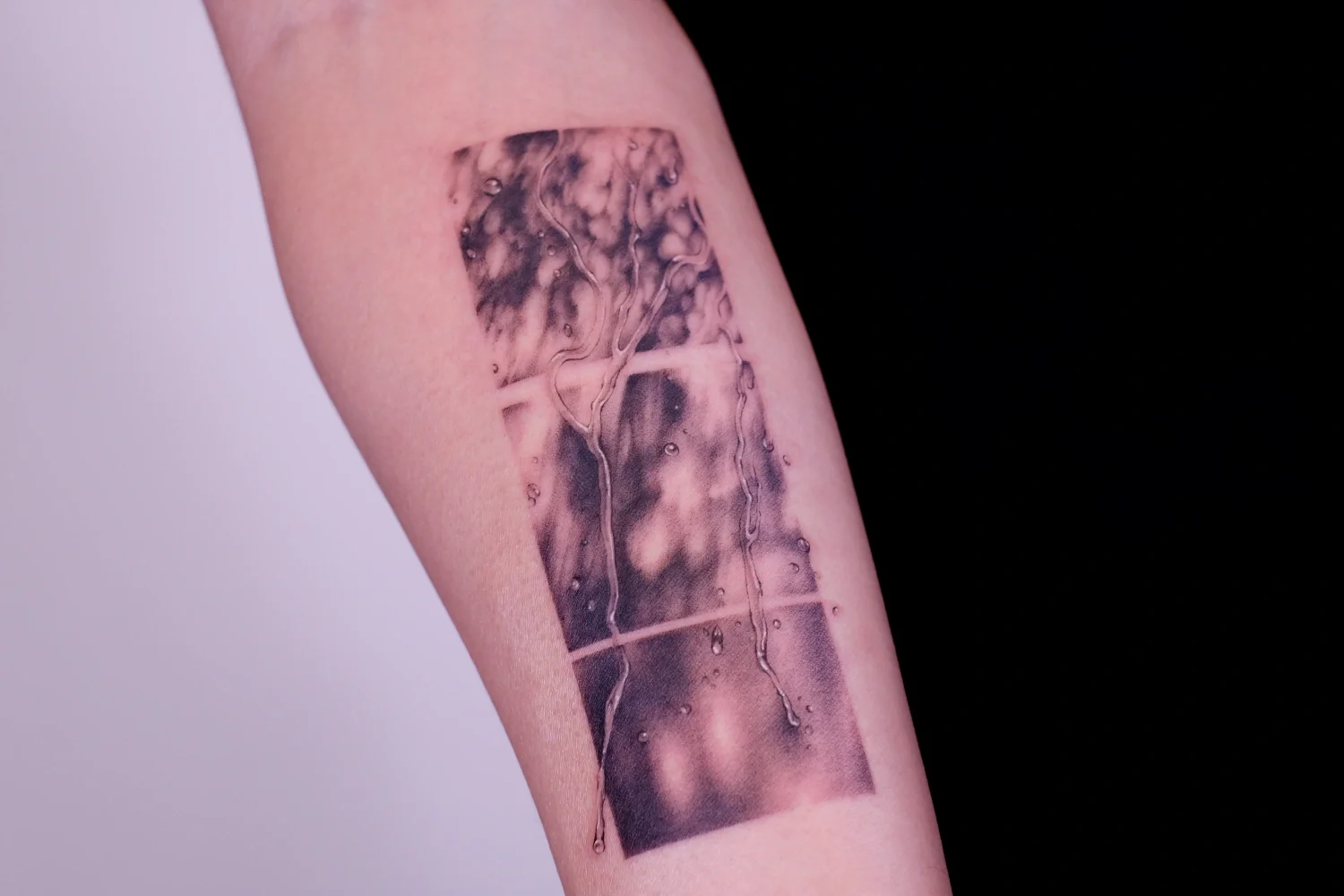 fineline-tattoo-shadows_time2.webp