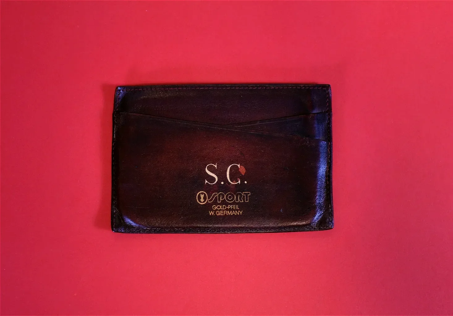 tattoo-leather-wallet3.webp