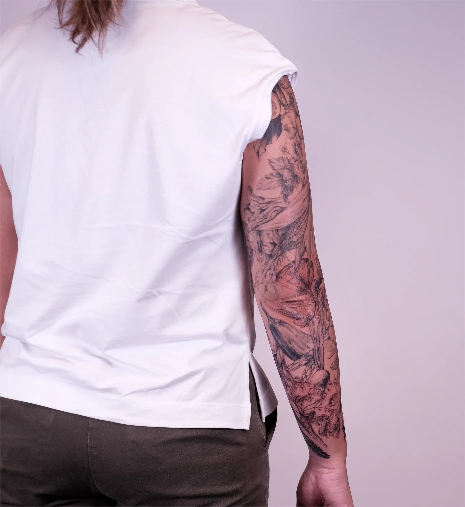 fineline-tattoo-vegetables5.webp