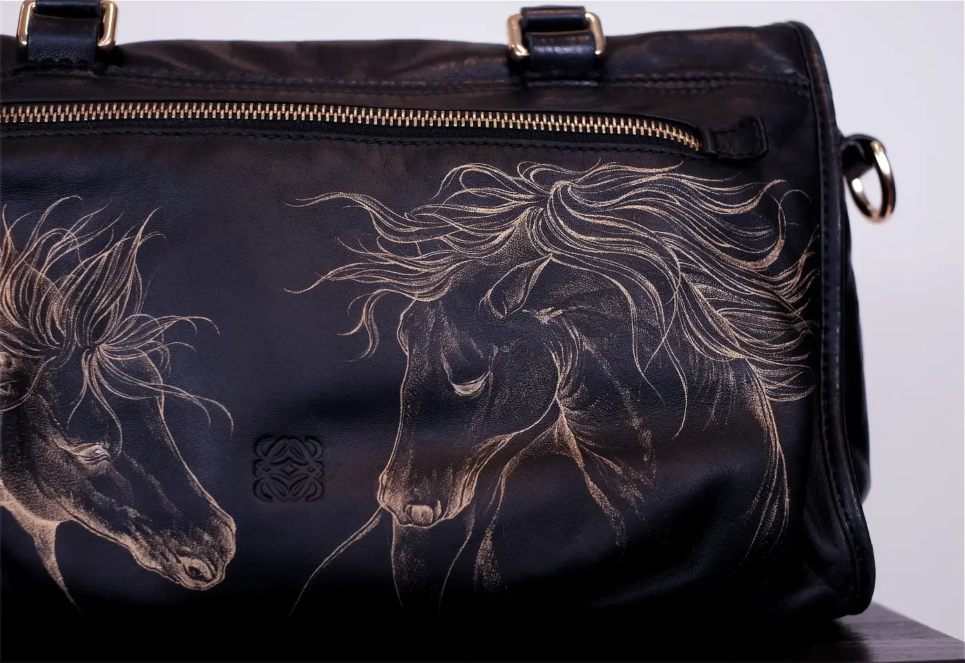 tattoo-loewe-bag4.webp