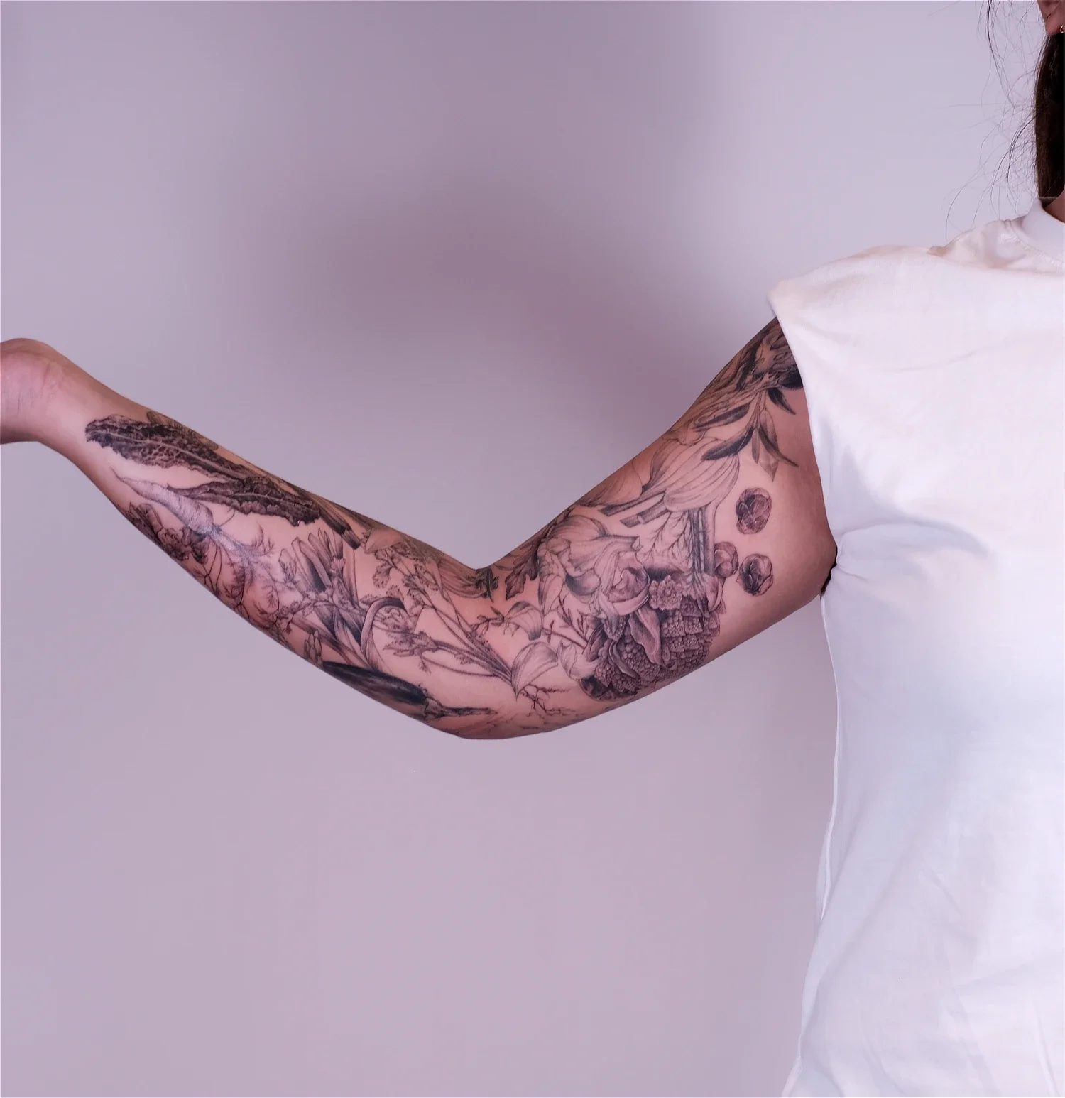 fineline-tattoo-vegetables3.webp