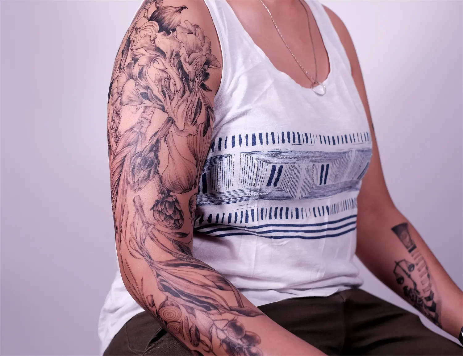 fineline-tattoo-vegetables23.webp