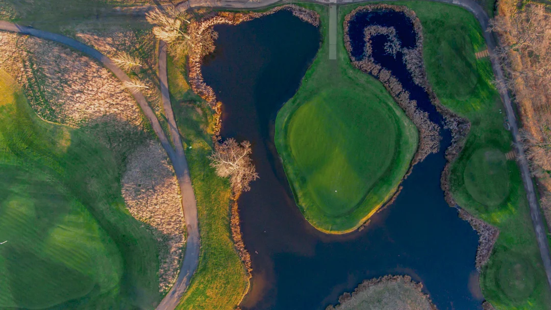 Famous island 17th hole at Chart Hills