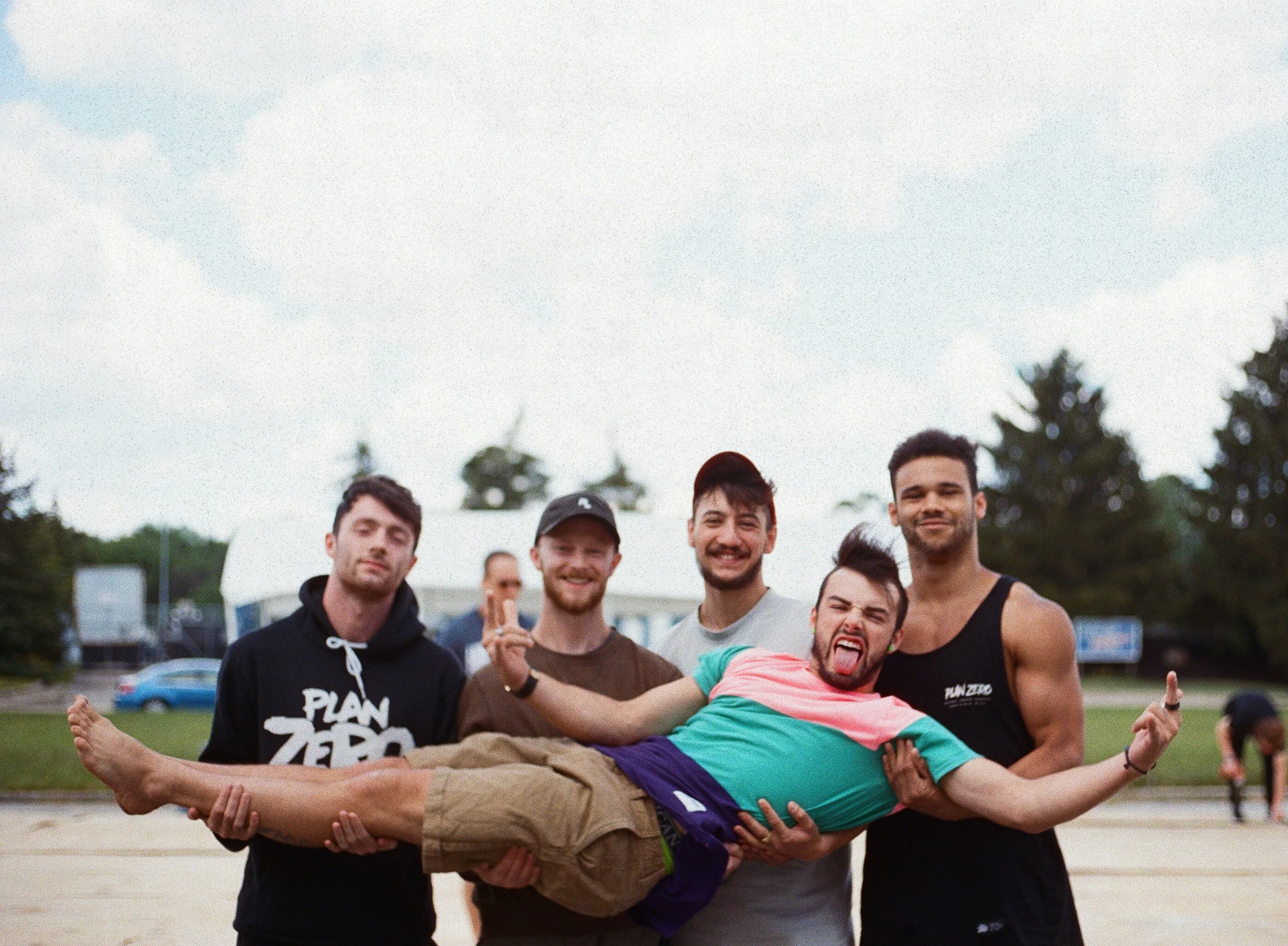 76280030 crop.jpg