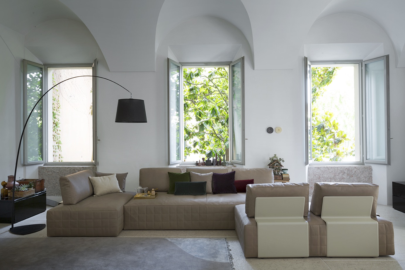 Italian-Sectional-Sofas-Sofabeds-modern-designer00031.jpeg