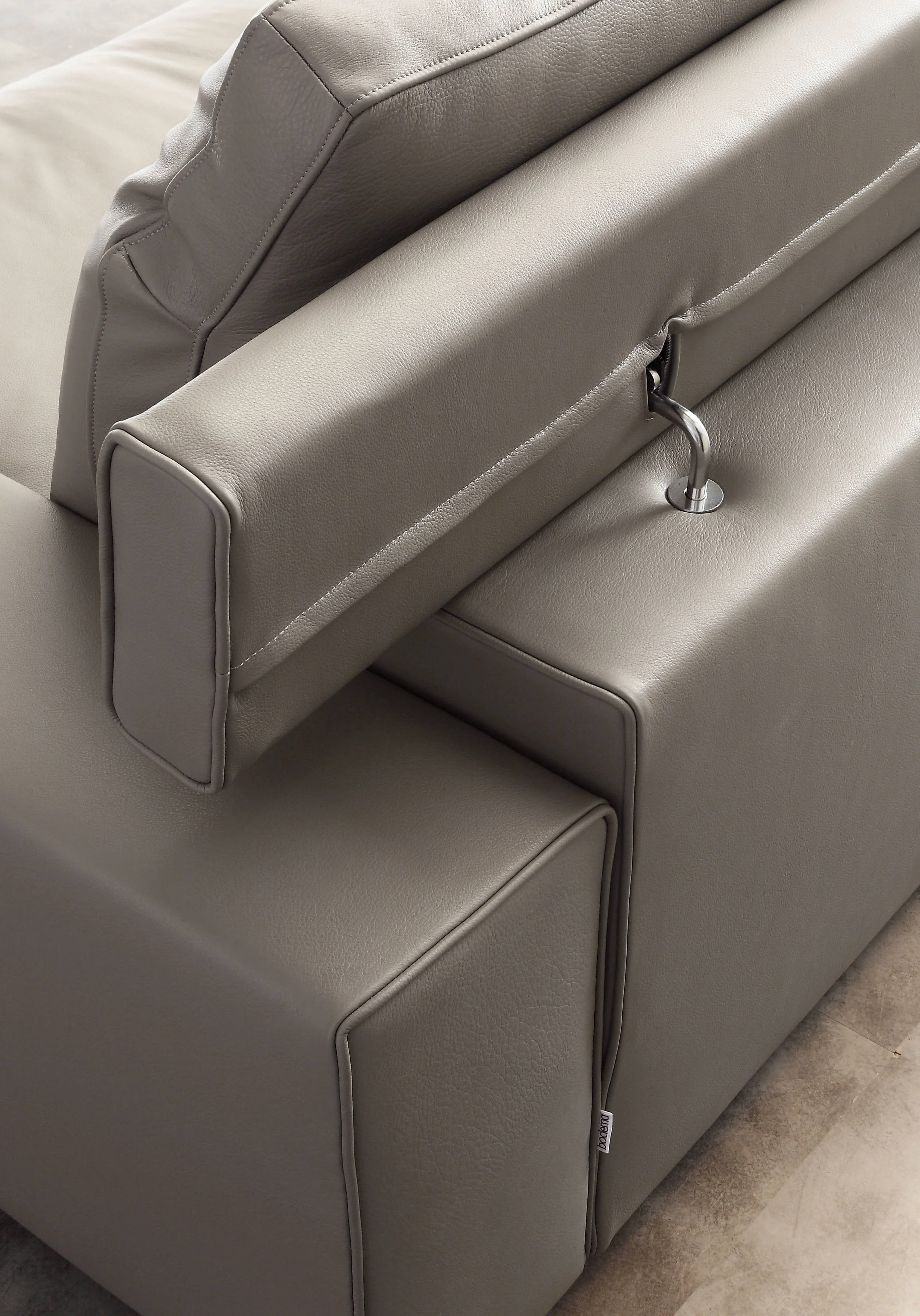 Italian-Sectional-Sofas-Sofabeds-modern-designer00002.jpg
