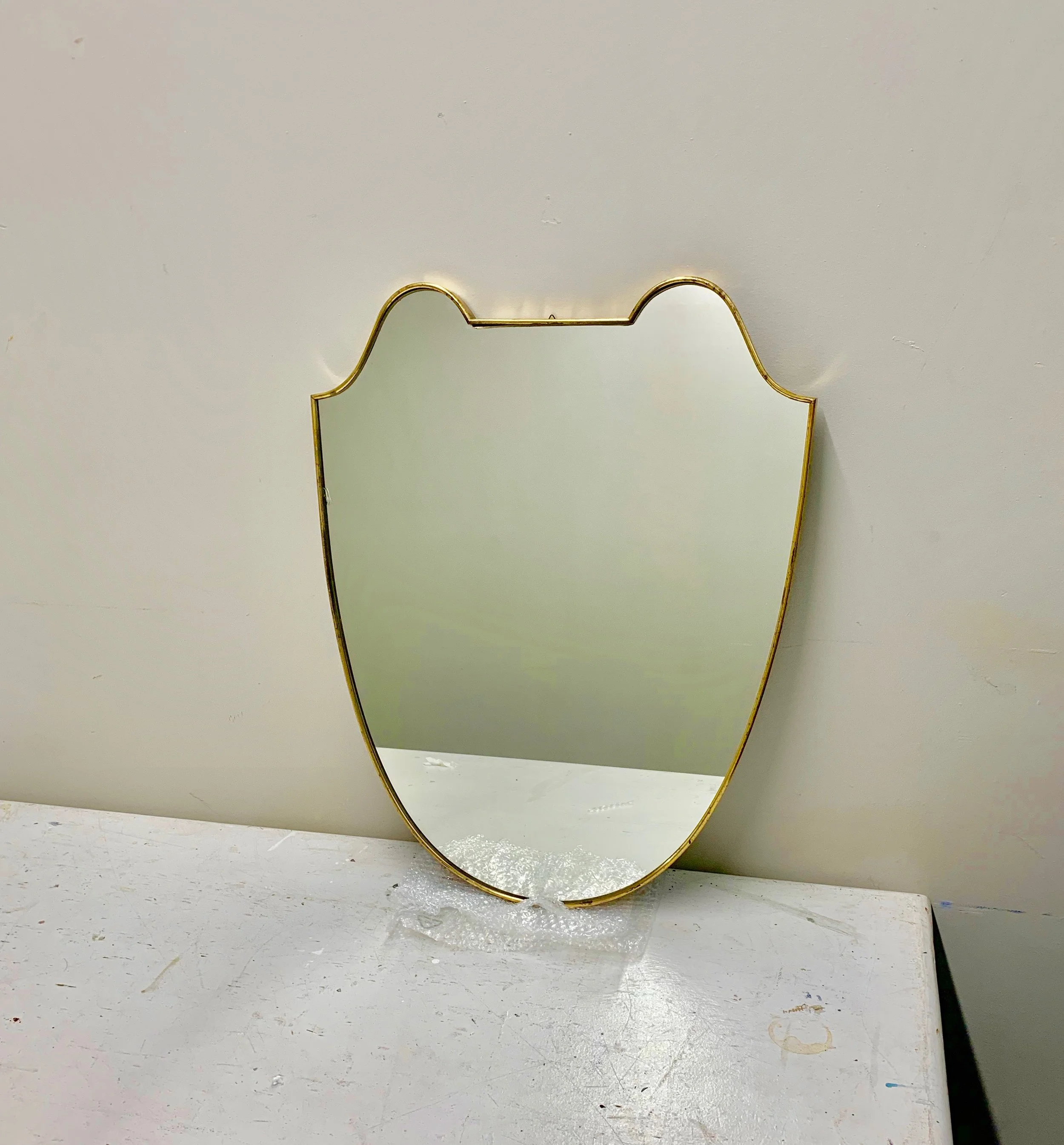 Italian Vintage Mid Century Mirror Brass 2234 | on table