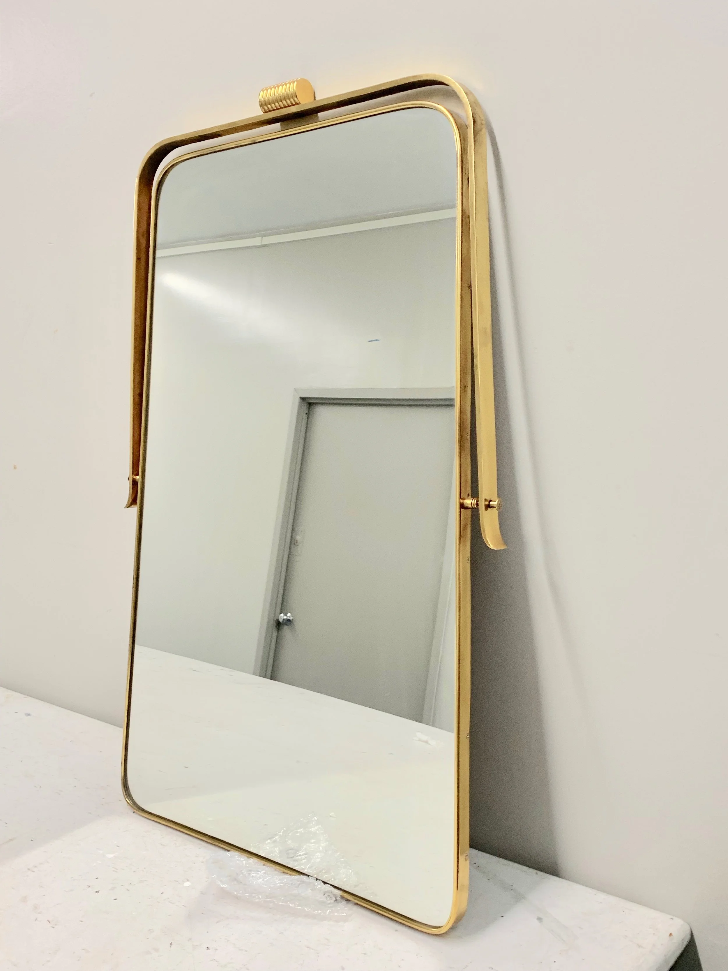 Gio Ponti Mid Century Mirror 2225 with brass frame and decor | side view
