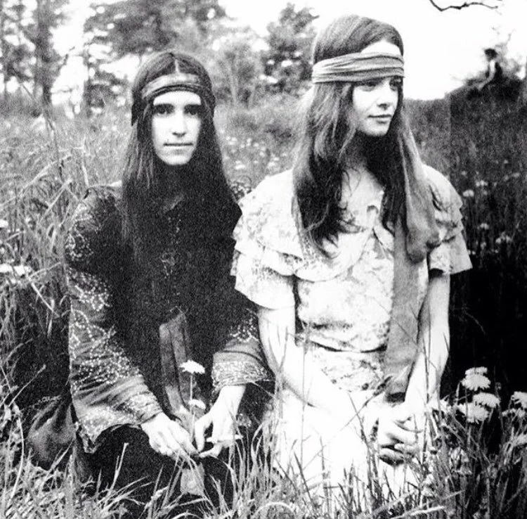 hanging out is of utmost importance - on Rainer Diana Hamilton's Lilacs and Anne Waldman's Archivist Scissors