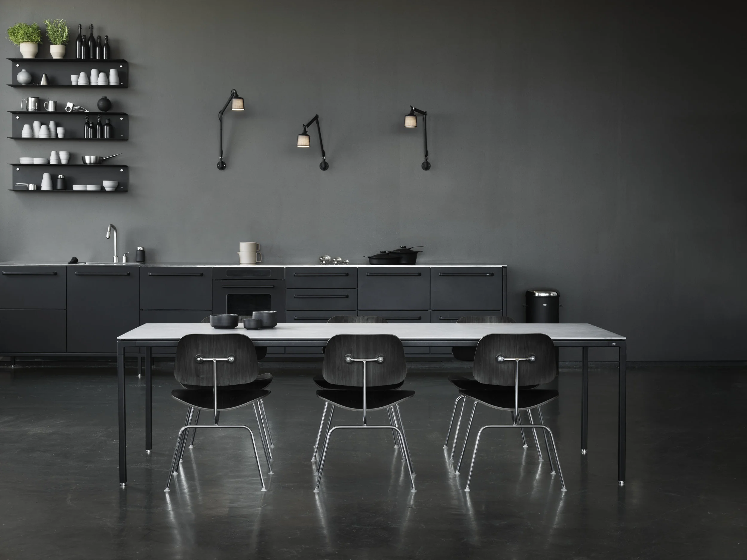 vipp_table_0055.jpg