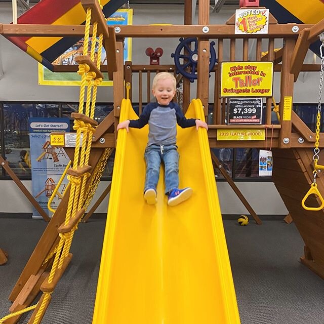 We had so much fun celebrating Conor&rsquo;s 4th birthday @rainbowmidwest. It was the perfect party for a slide obsessed preschooler 🥳 (and thank you for taking pictures for me @katchgren @smontaindurst @emily.larson25 @nikirobisonbrows).