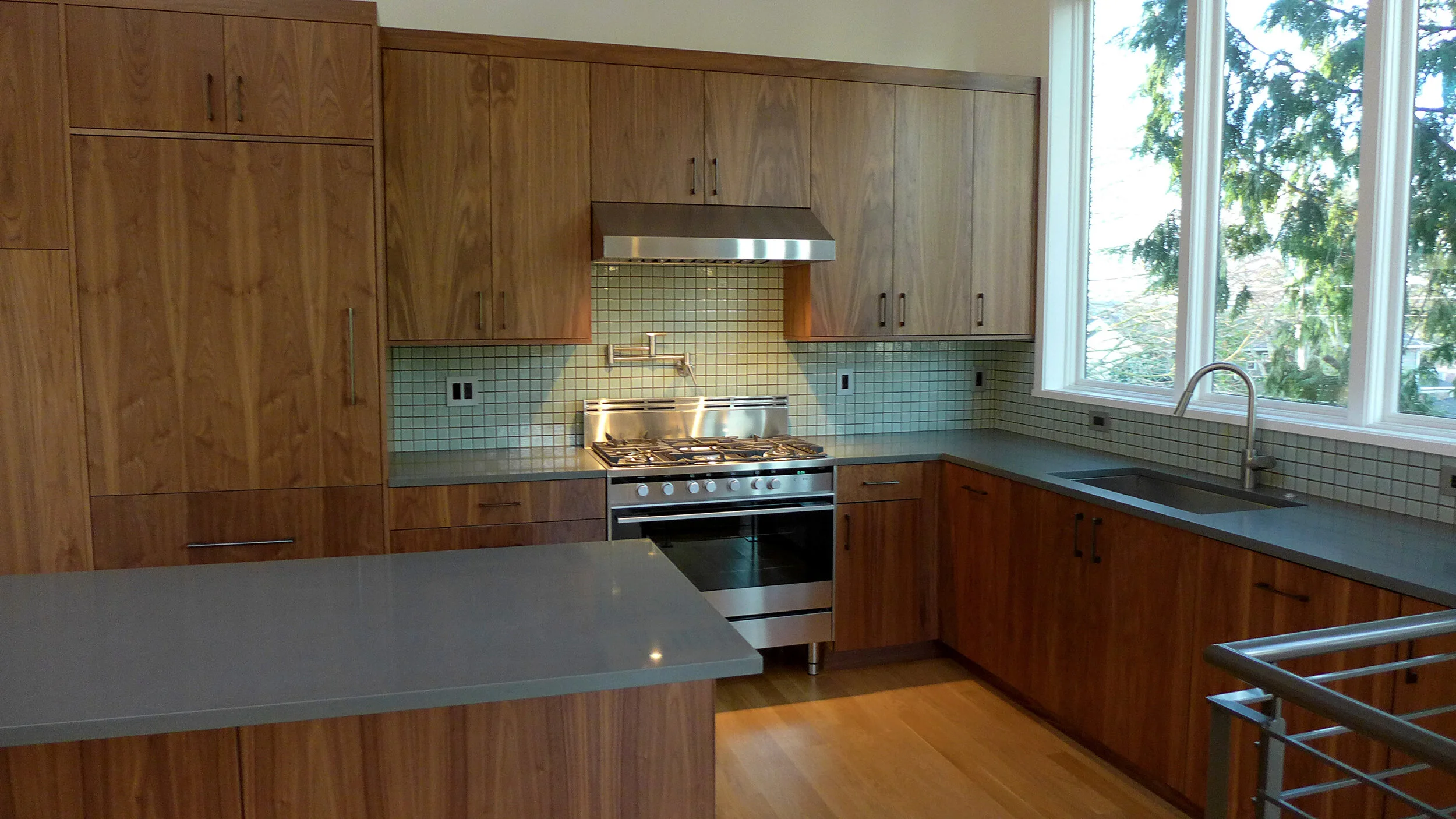 Kitchen_5.JPG