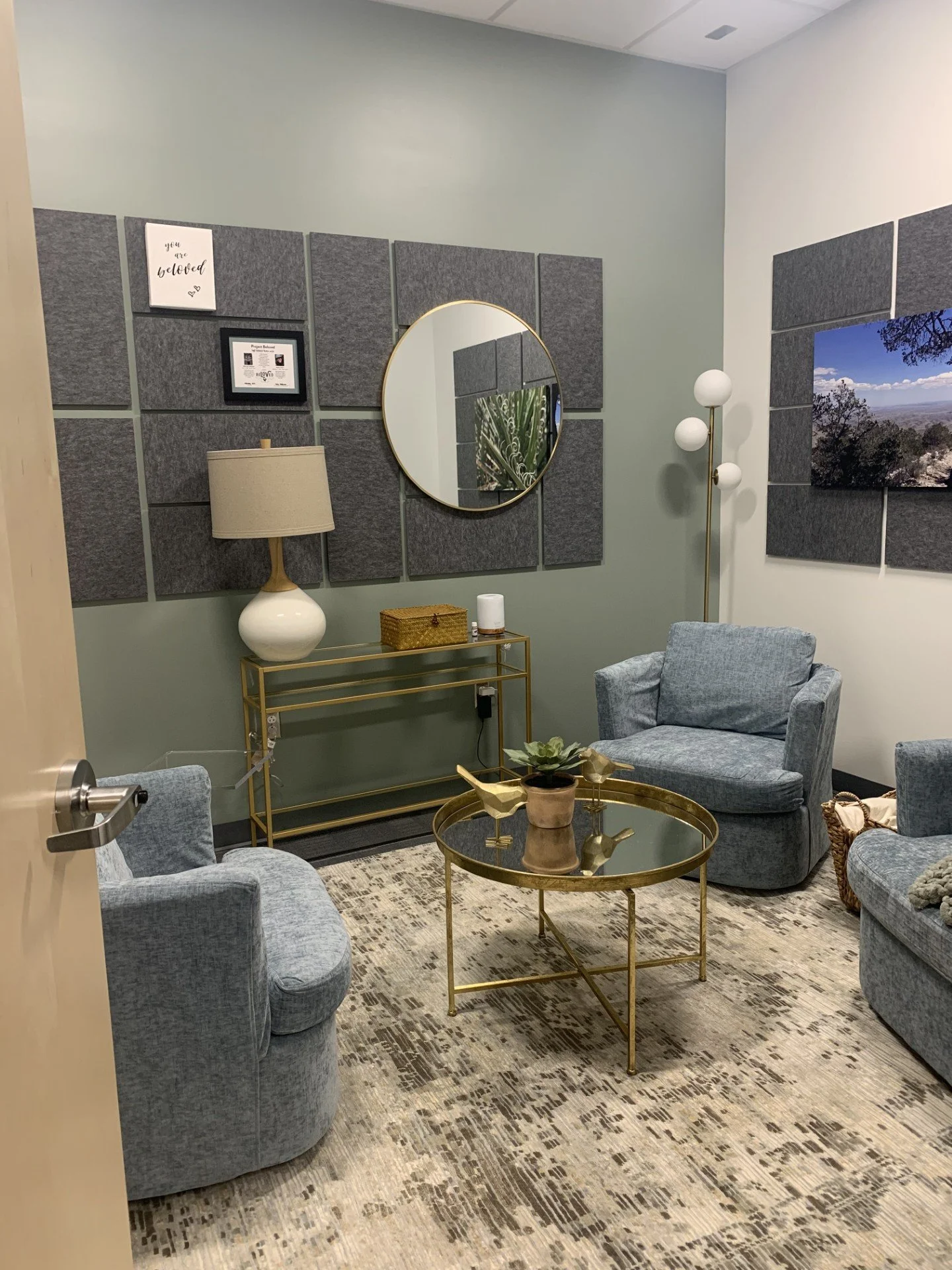 [YouTube.com]Lynchburg police reveal new comforting rooms for victims