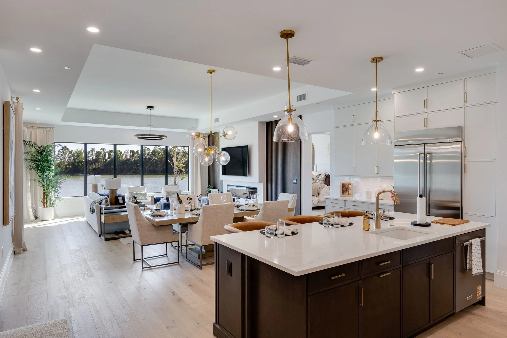 3-101 Living dining - Copy.jpg