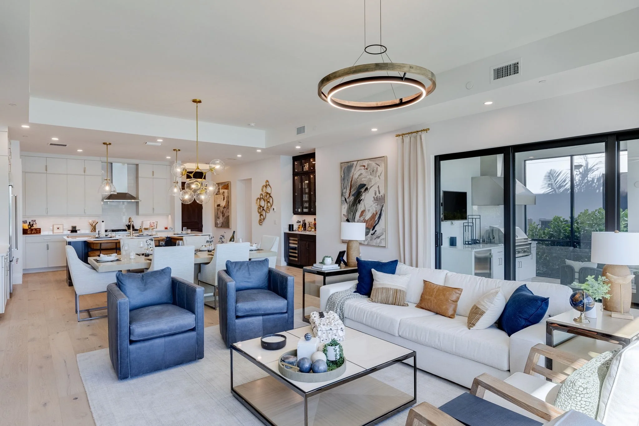 3-101 Living main area - Copy.jpg
