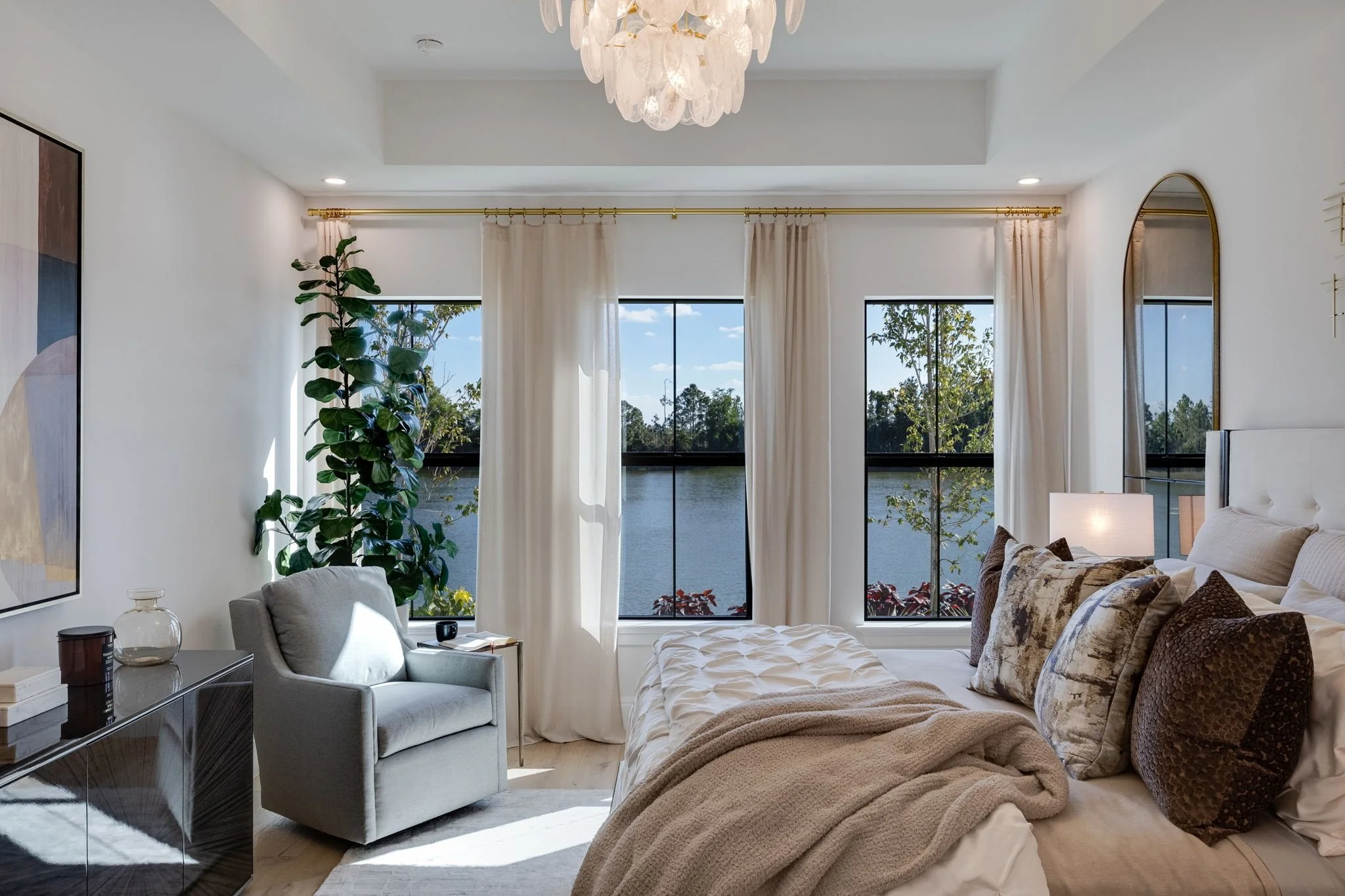 3-101 Master Bedroom.jpg
