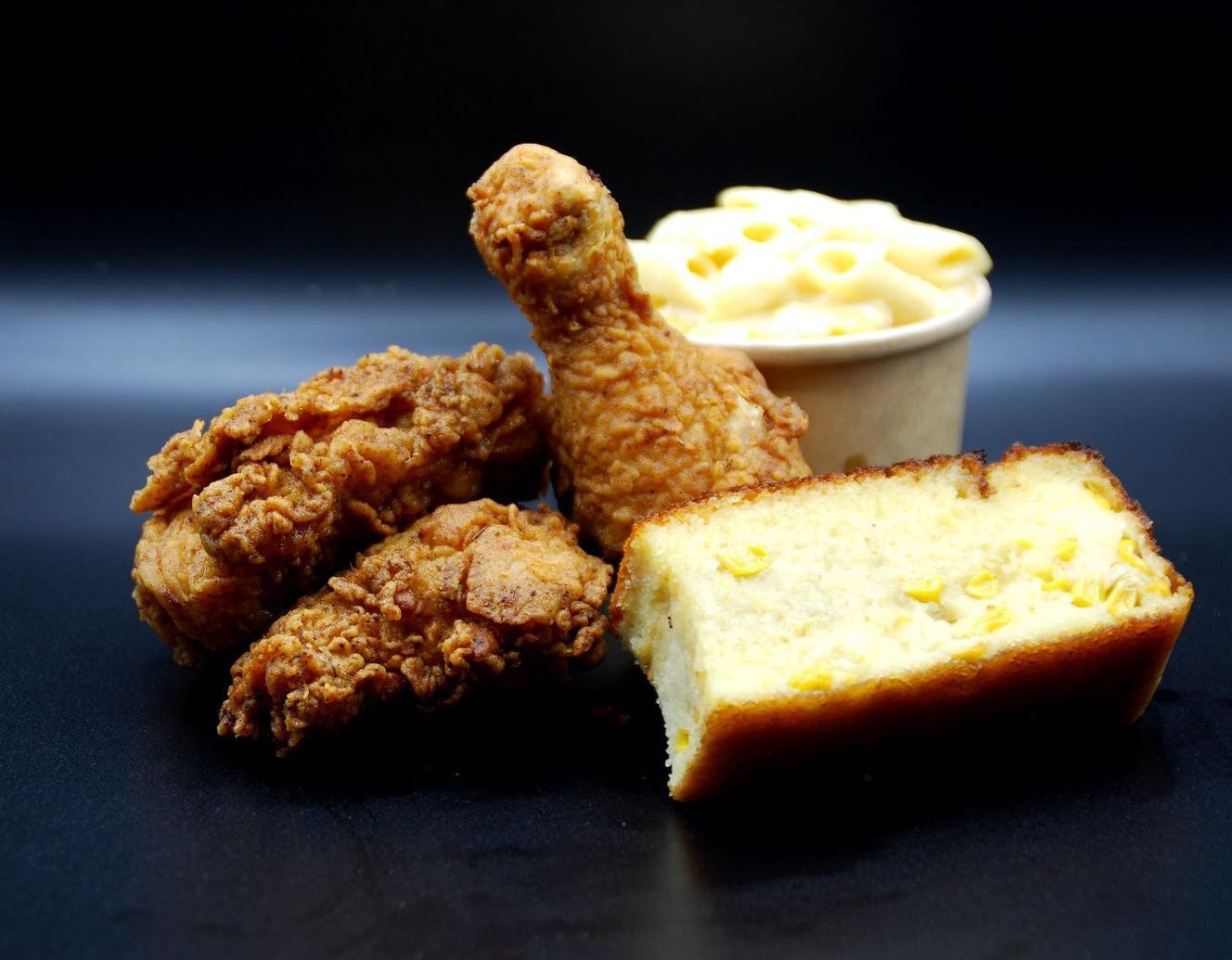 We call this combo the classic!!! 3 pieces of mixed dark and white meat of Double dipped southern fried chicken , your choice of side and cornbread. Yup !!!