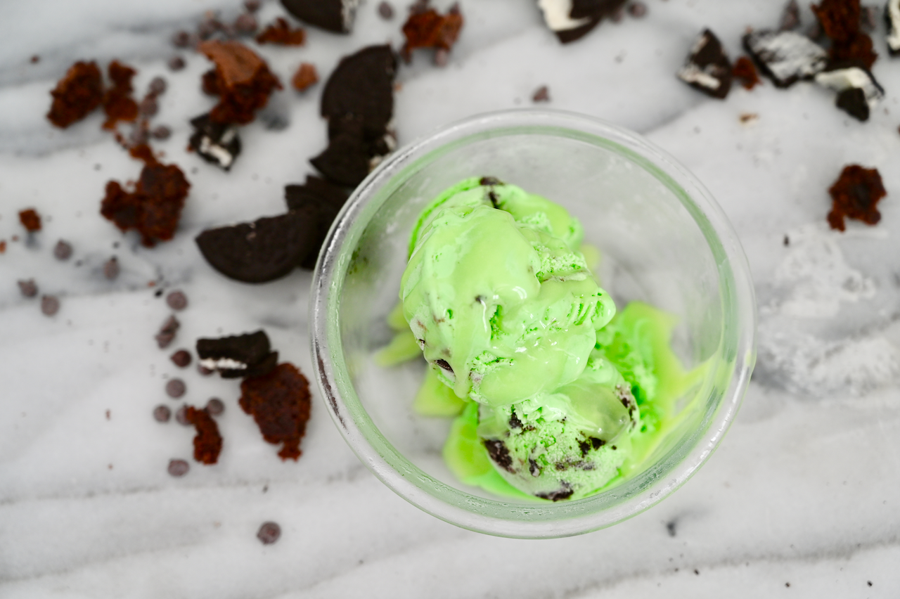 Nuclear MINTer Ice Cream, with White Chocolate Hot Sludge