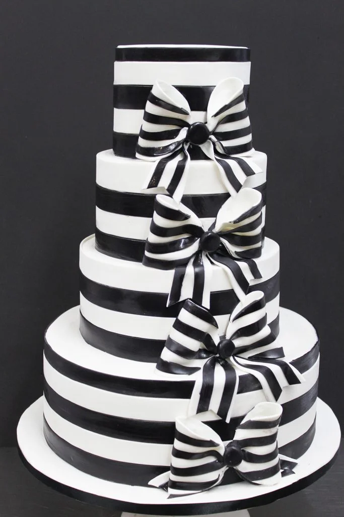 Black & White Bows Wedding Cake