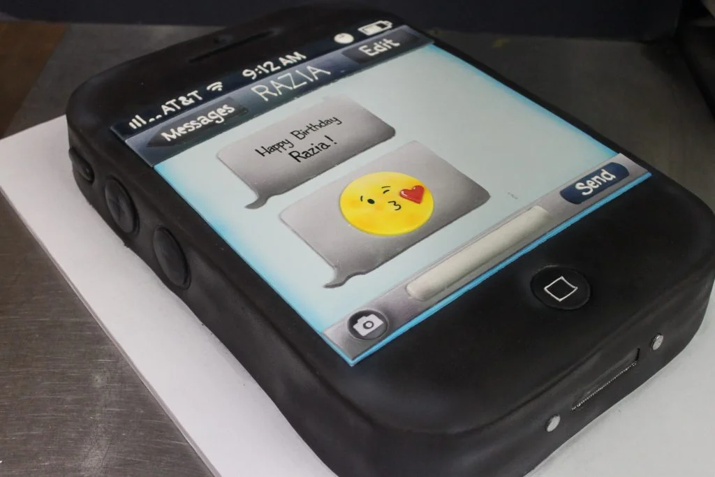iPhone Cake