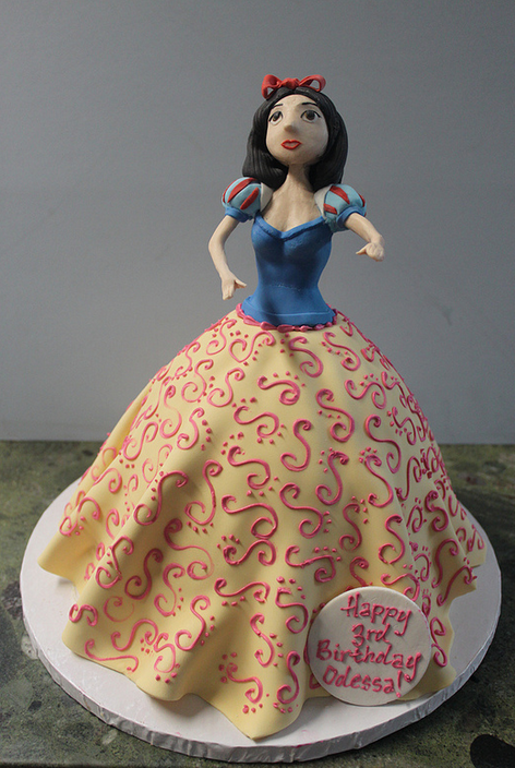 Snow White Cake