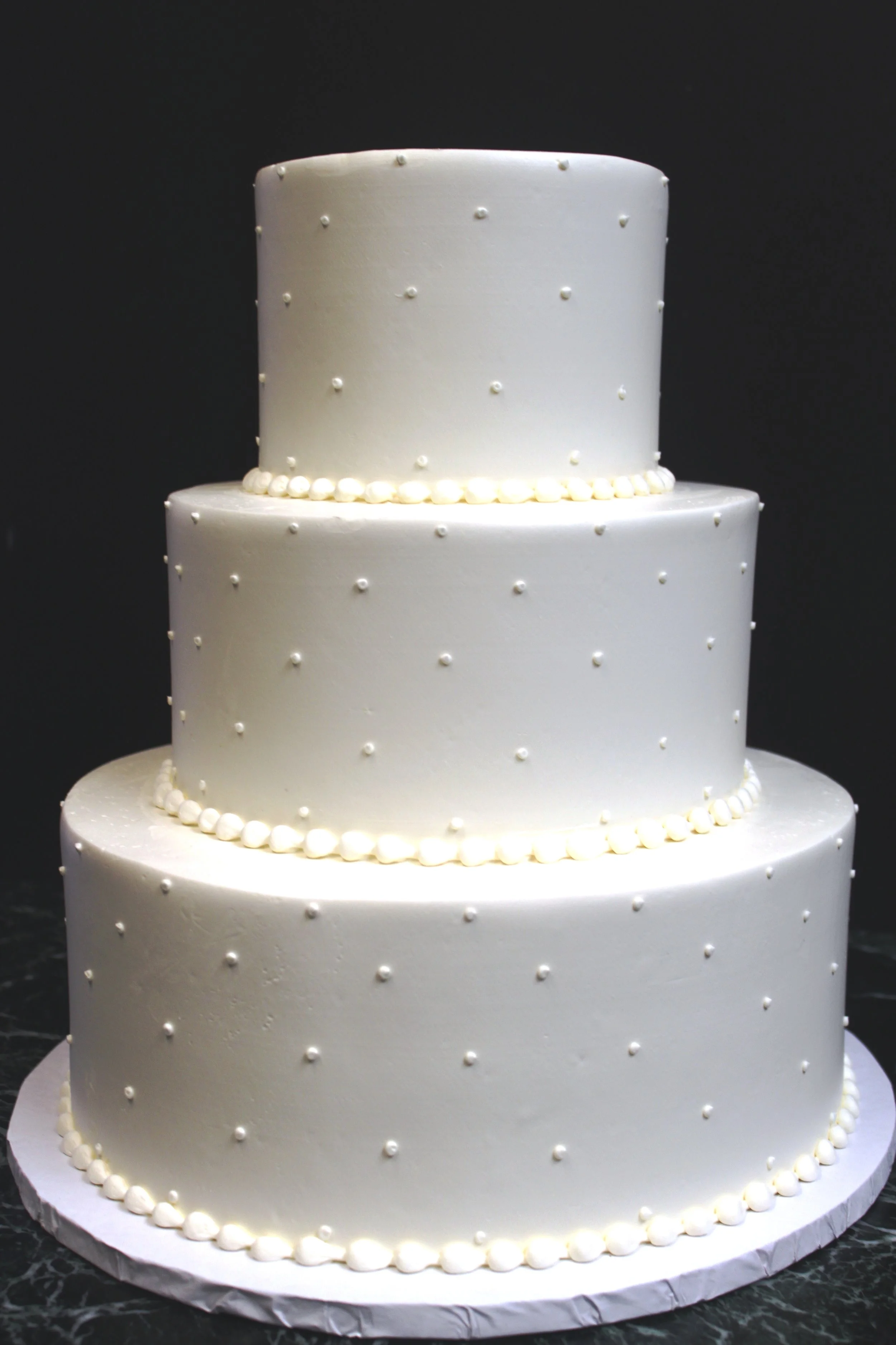 Single Dot Wedding Cake