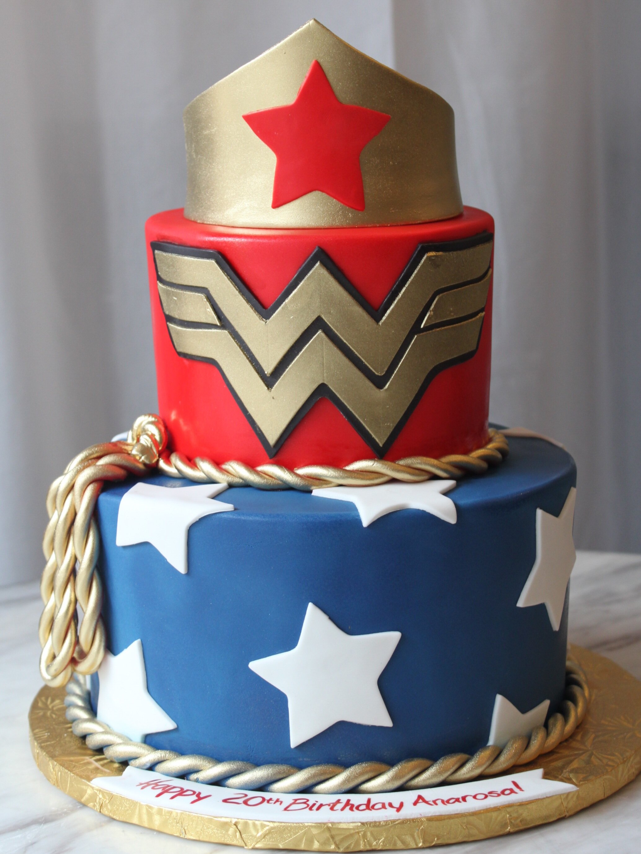 Wonder Woman Cake