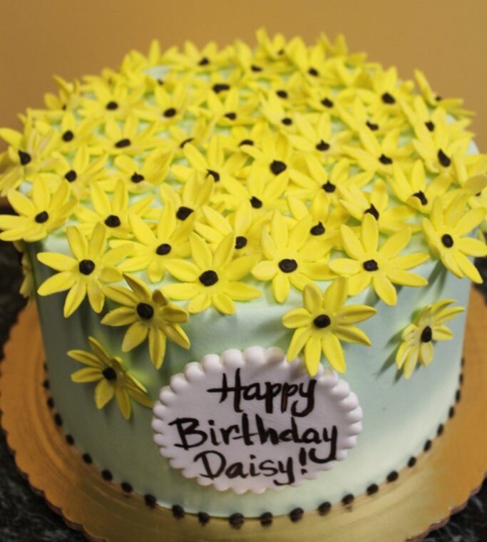 Yellow Daisy Cake