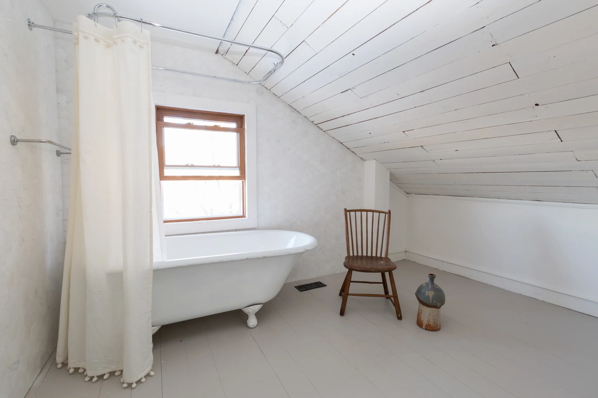 Second Floor Full Bath