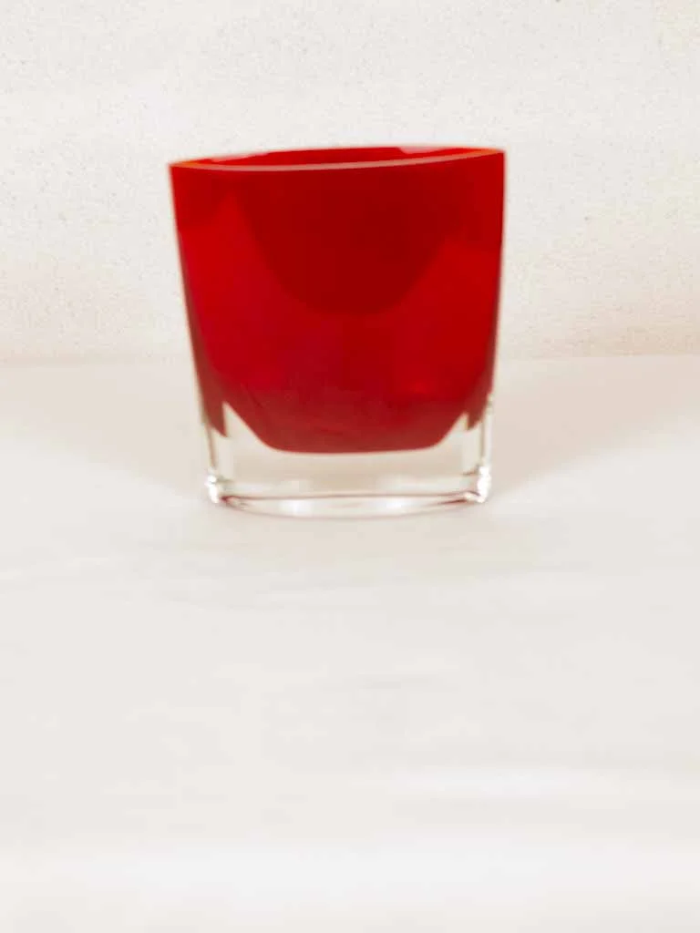 Vaso ovalado rojo. Murano