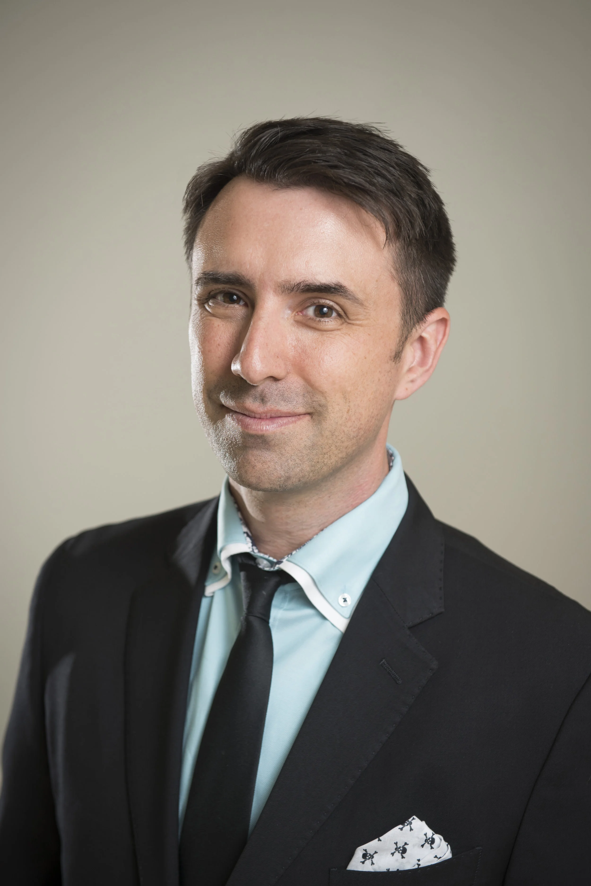 Jarrett_J_Krosoczka_headshot_1_photo_by_Derek_Fowles.jpg