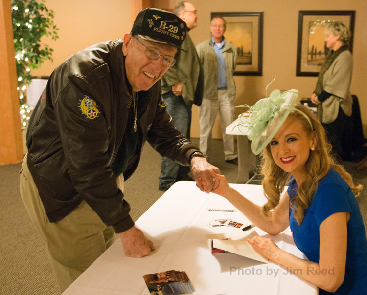 jenna-signing-06.jpg