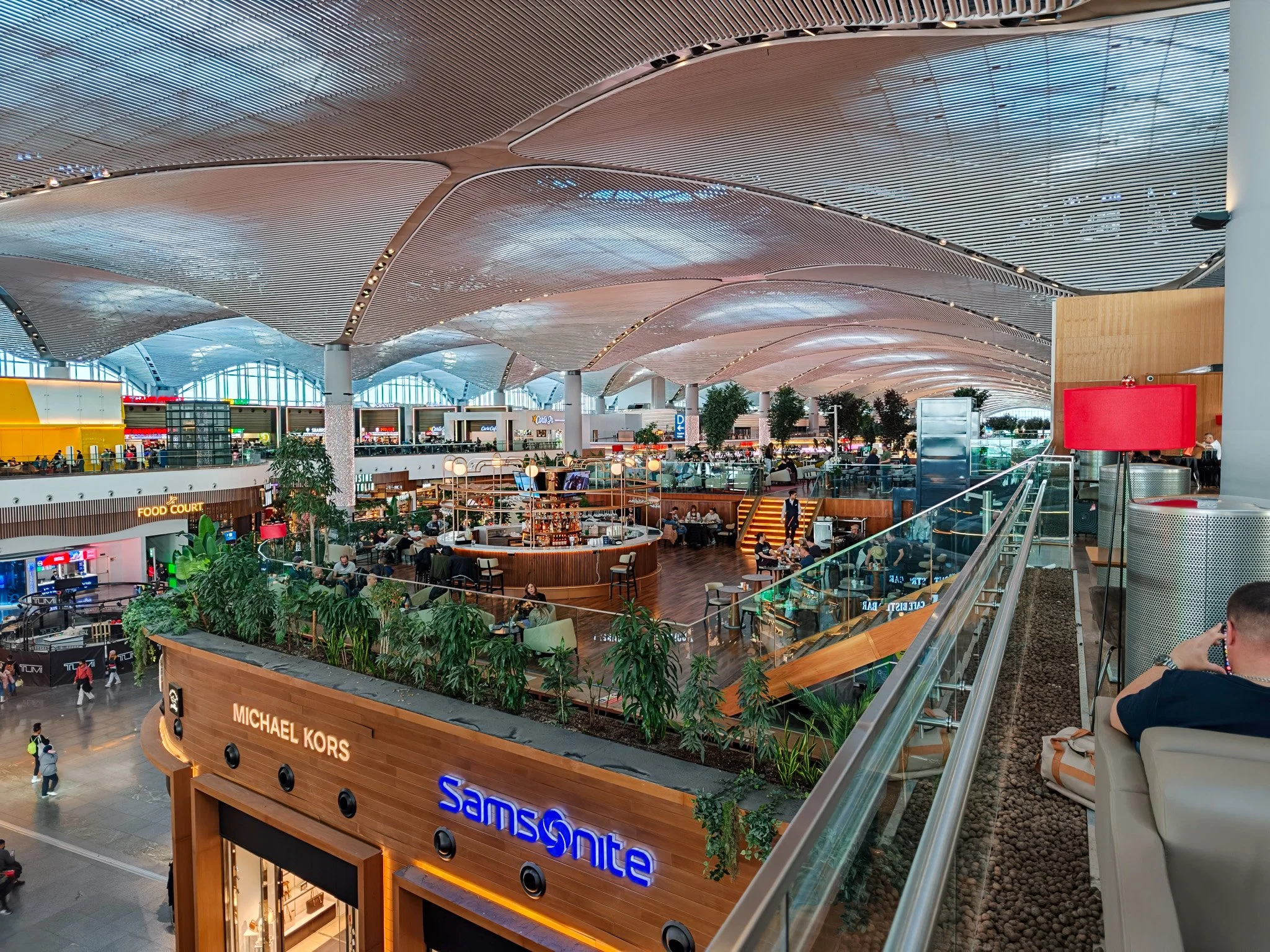 Bosphorus Terrace at IGA Lounge at Istanbul Airport (IST). Image: Dan Latif.