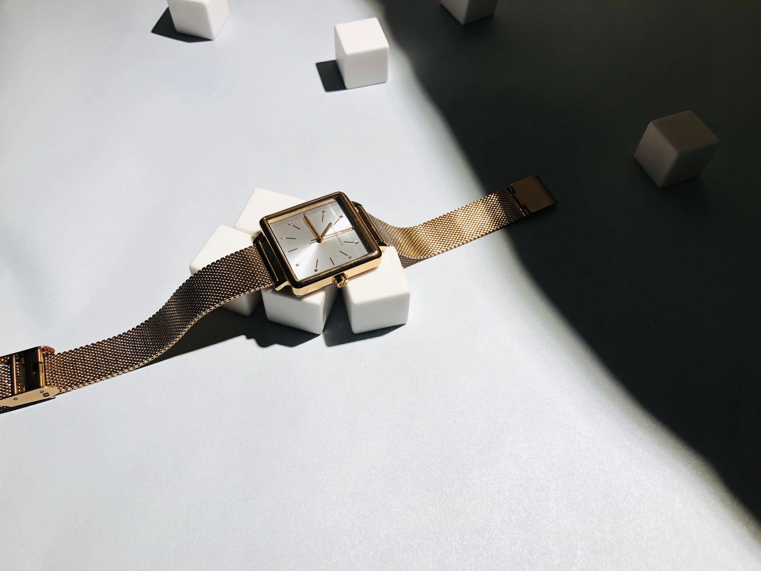 Sunbather: A quartz movement cased in rose gold. Complete mod look.