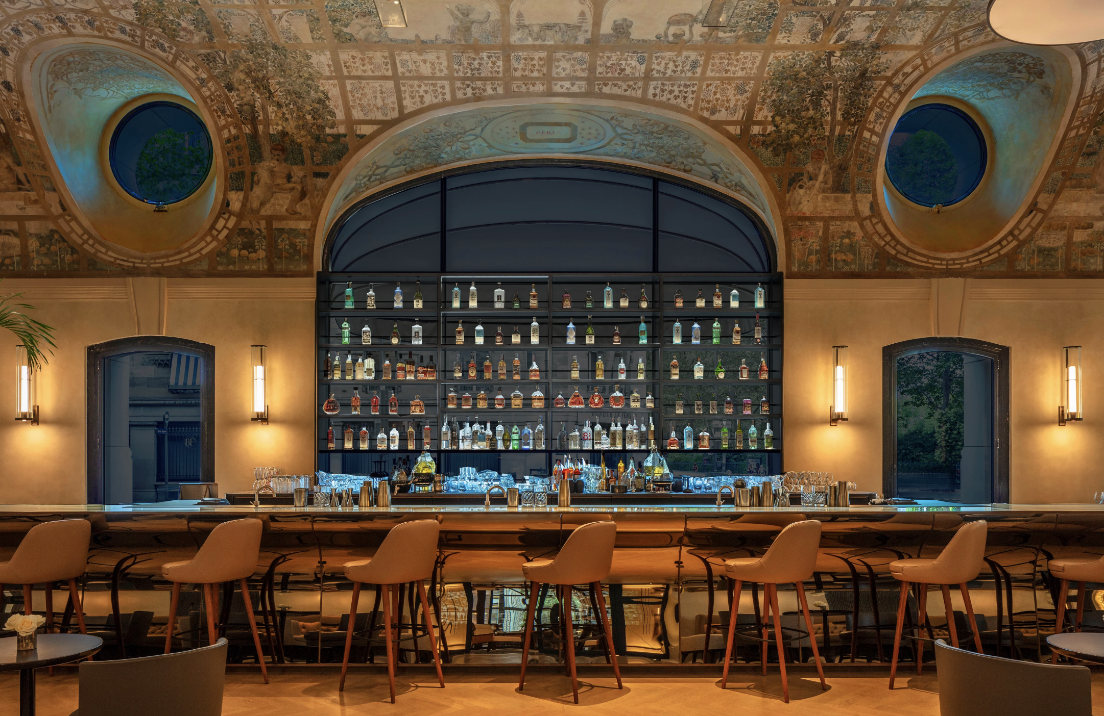 Notes on an Evening at Hotel Lutetia's Bar Joséphine, Where Paris Still Plays Itself
