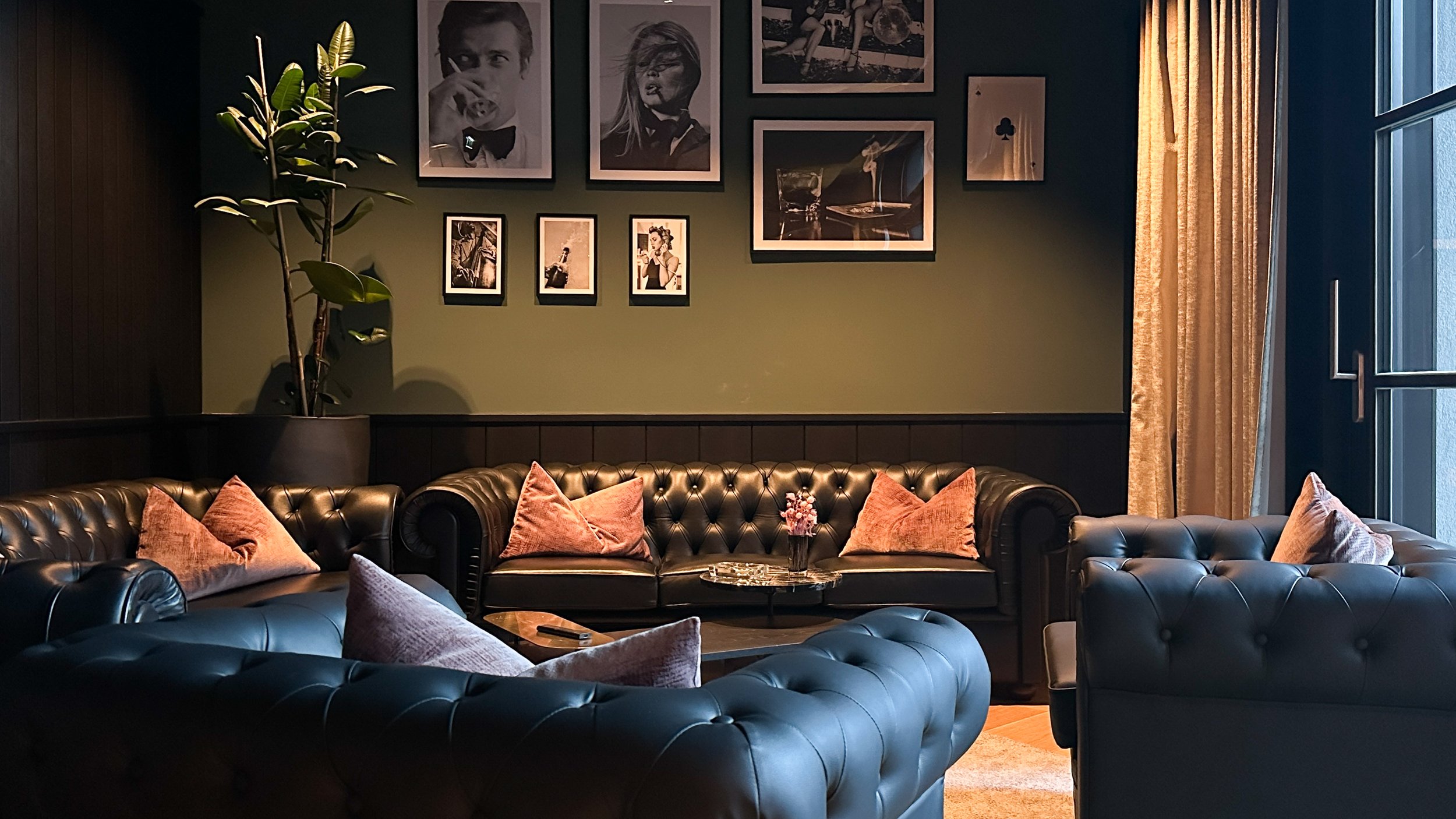 Smoking lounge at Hotel Nesslerhof in Austrian Alps. Image: Ben Schmidt.
