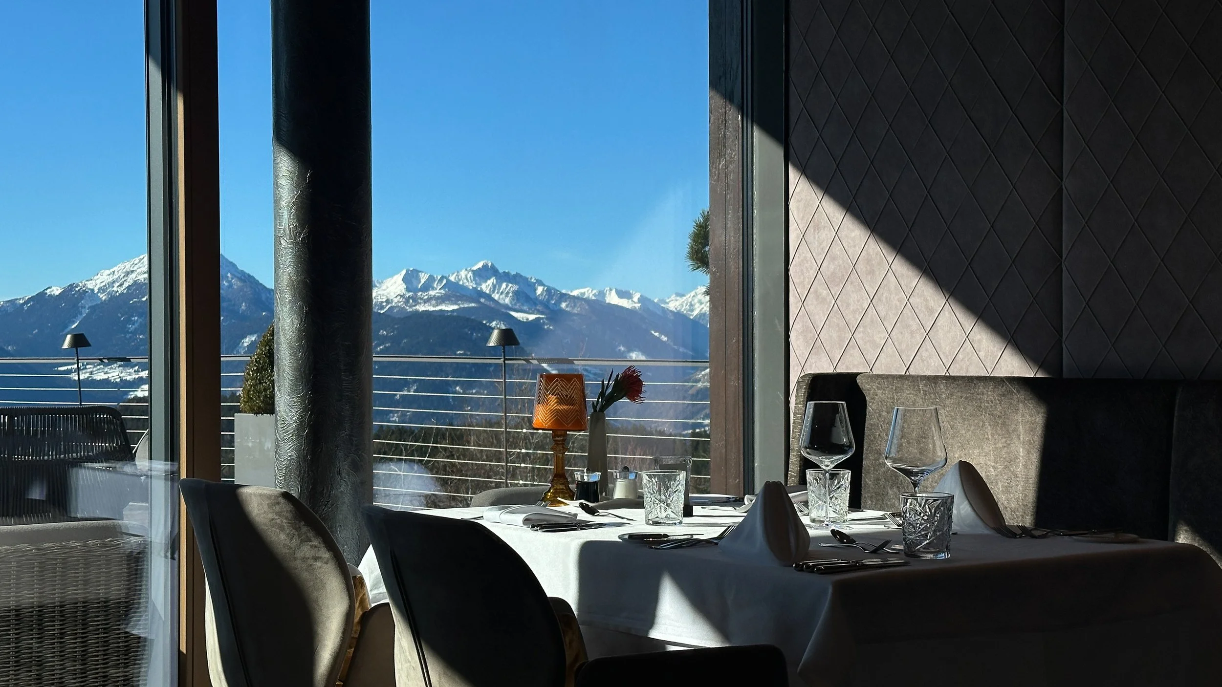 Dining room at Chalet Mirabell. Image: Ben Schmidt.