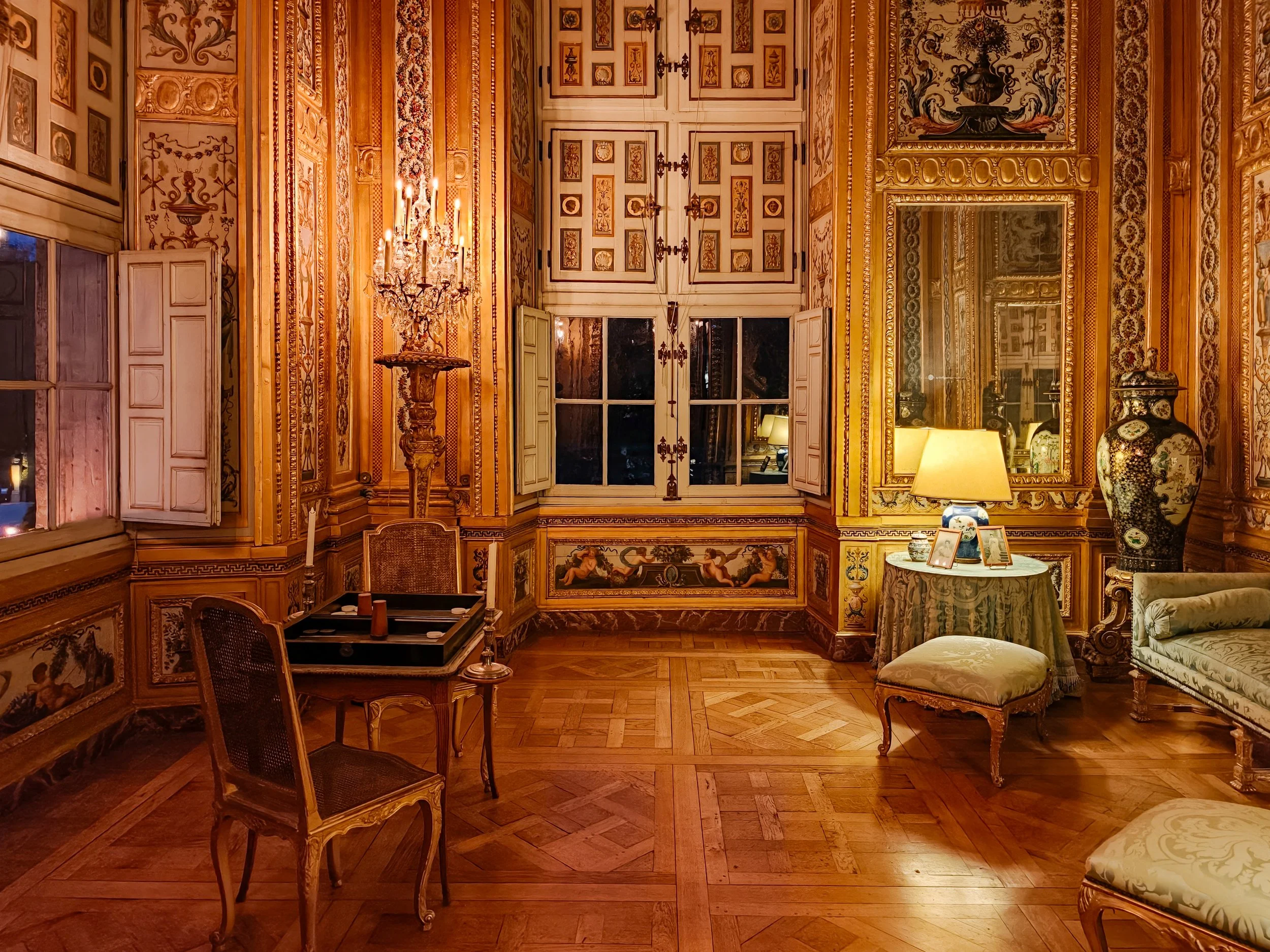 Present day view of a private room at the Vaux-le-Vicomte. Image: Dan Latif.